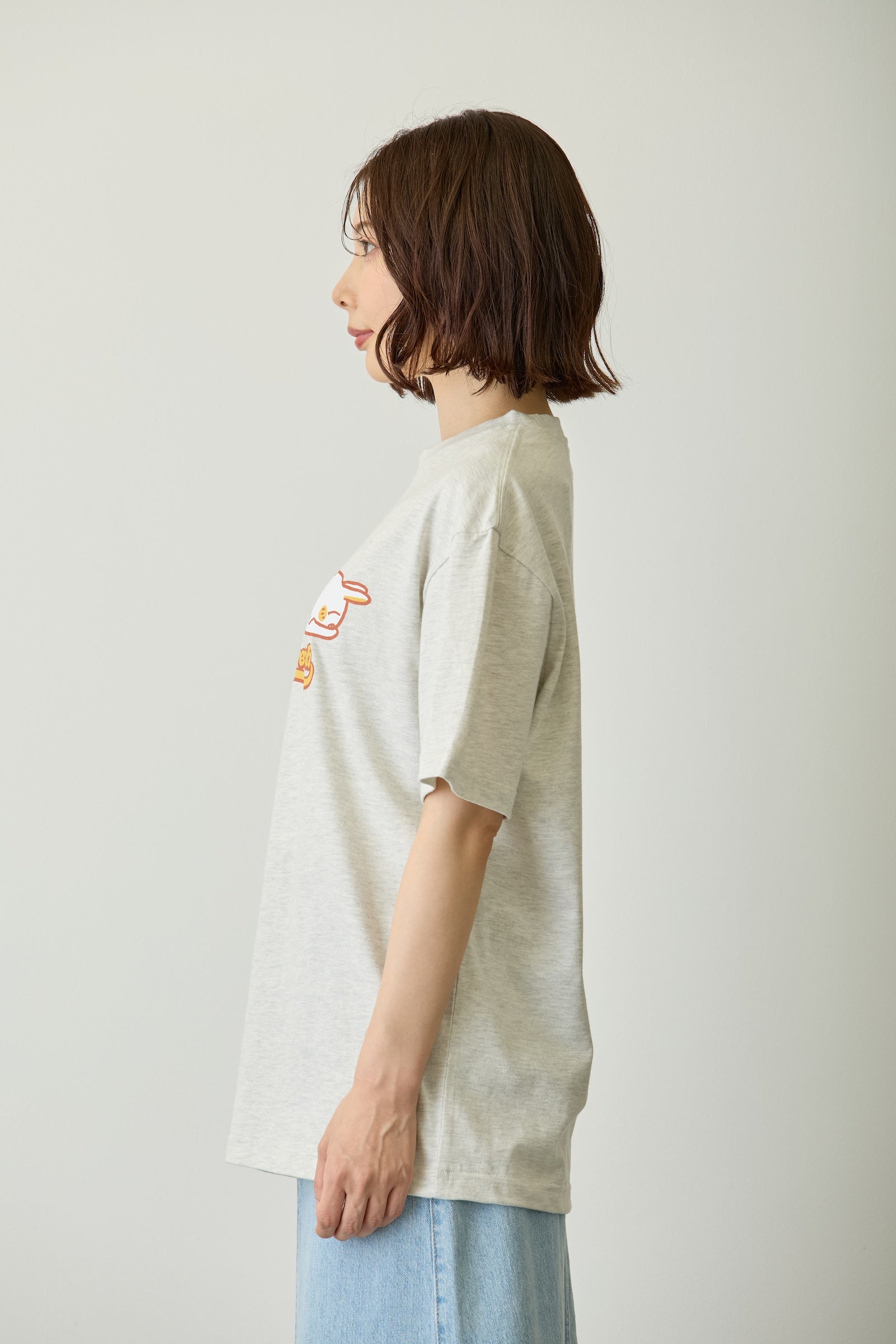 ちいかわ パックTシャツ 焼肉/屈伸 ブラック/オートミール