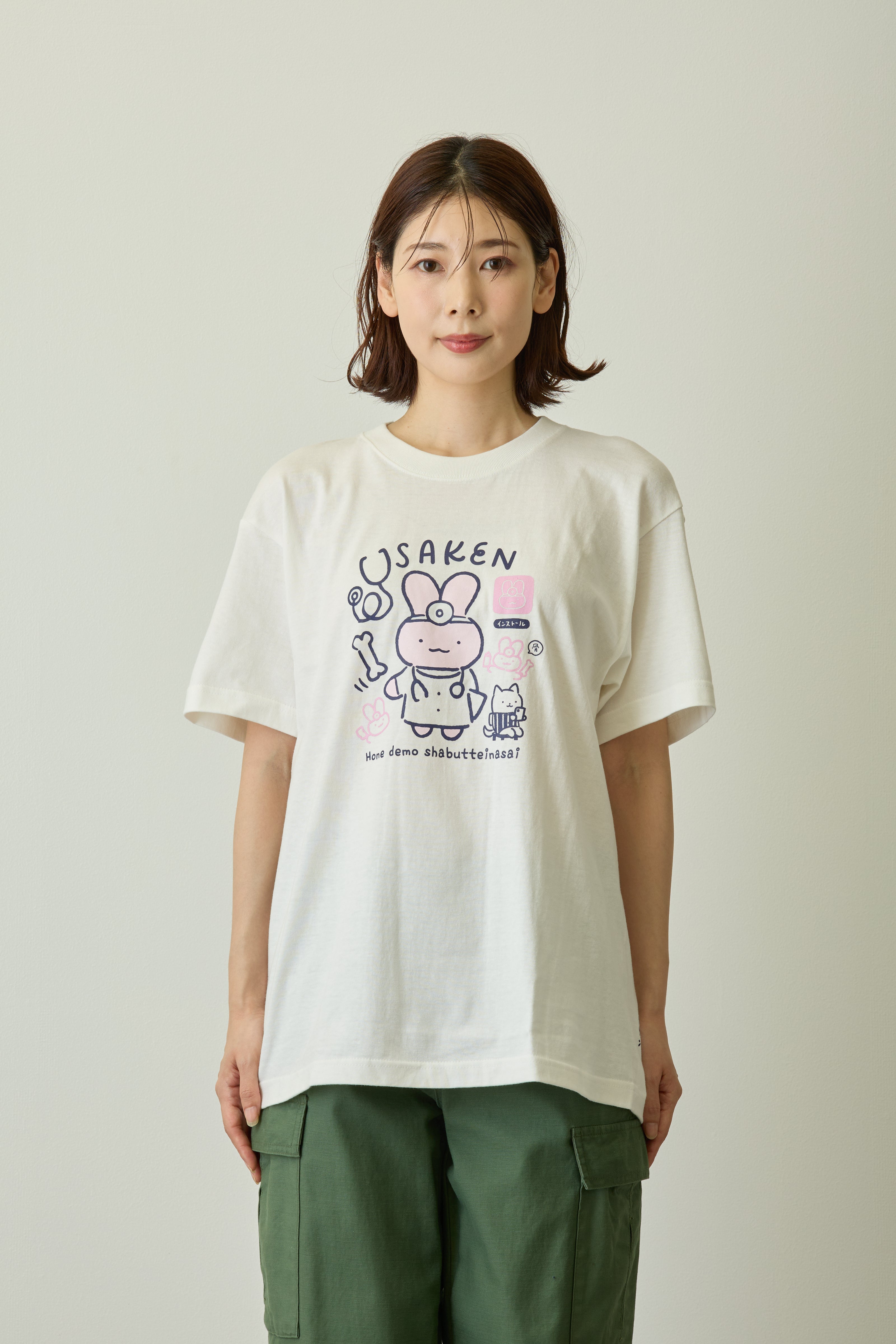 ホワイトタイガーとブラックタイガー Tシャツ USAKEN バニラホワイト