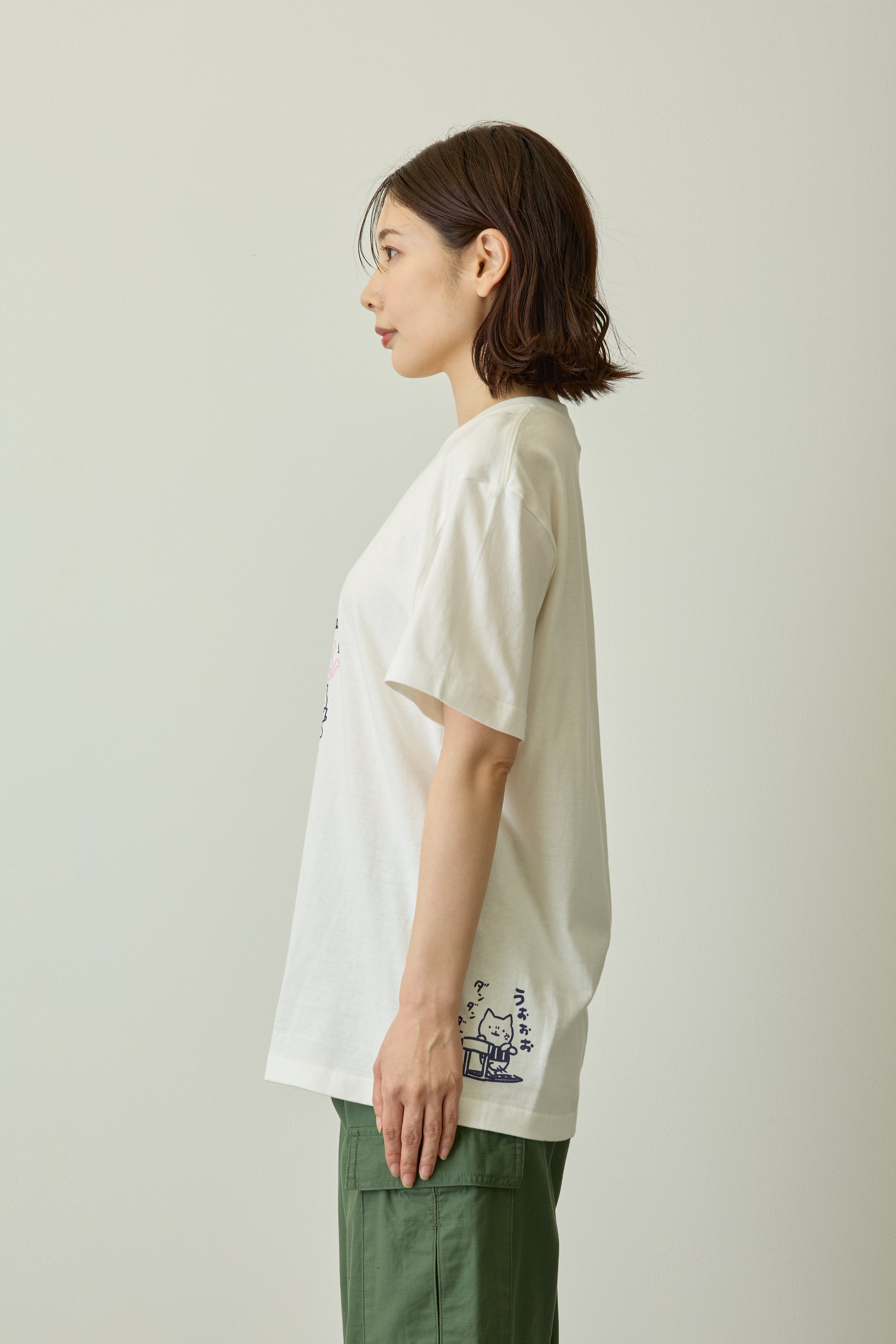 ホワイトタイガーとブラックタイガー Tシャツ USAKEN バニラホワイトの