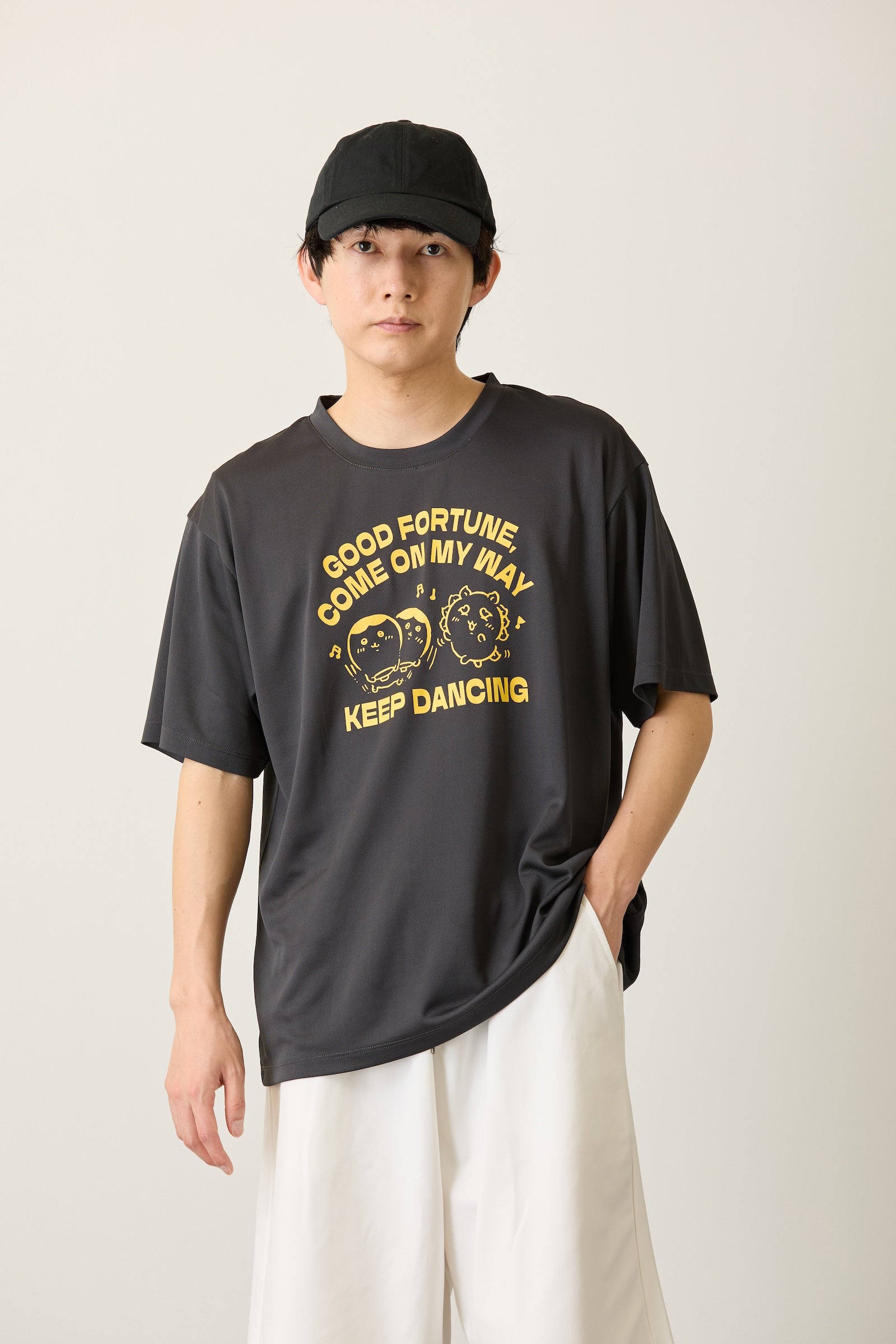ちいかわ ドライTシャツ DANCE シーサーくりまんじゅう チャコール