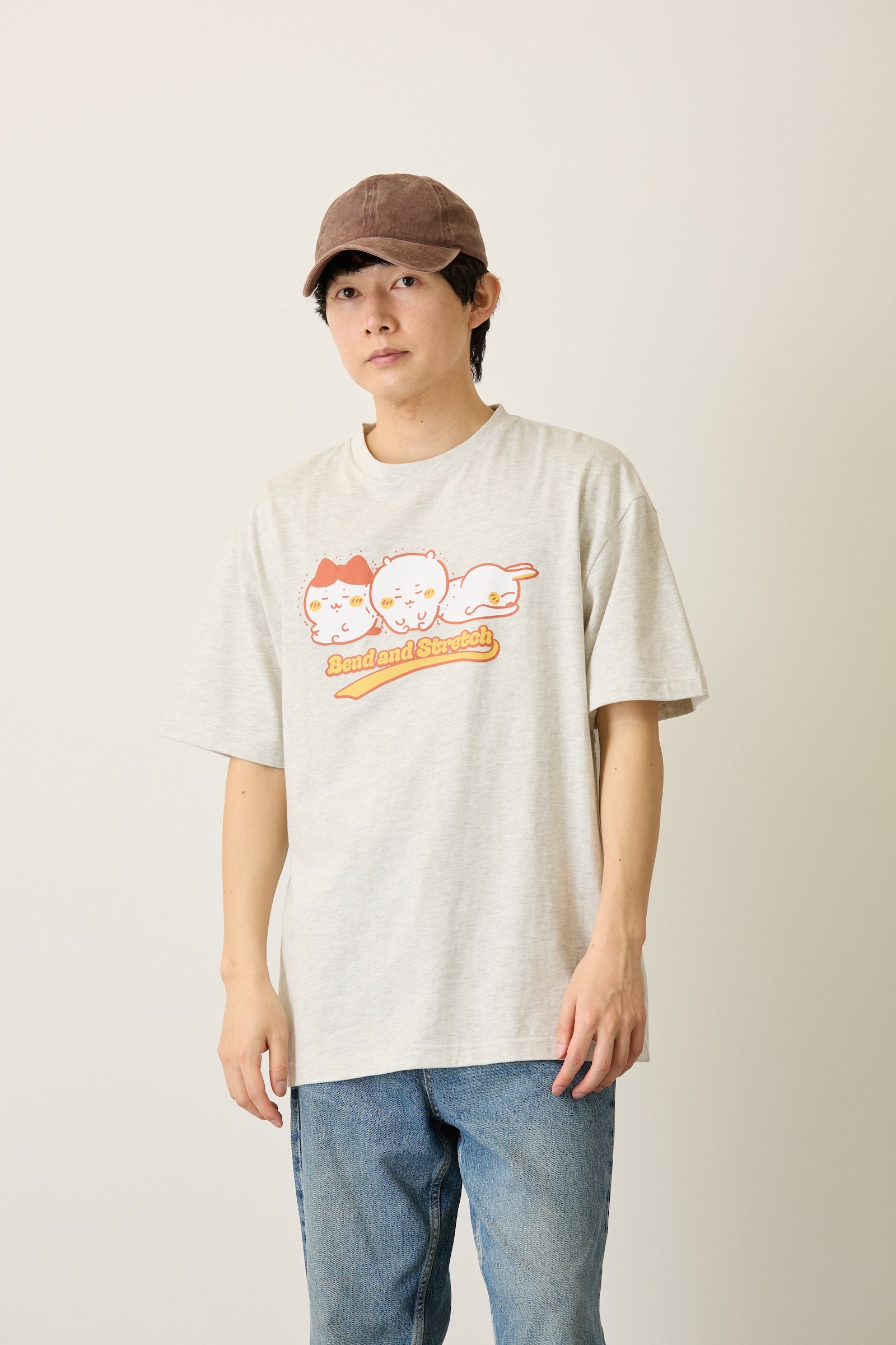ちいかわ パックTシャツ 焼肉/屈伸 ブラック/オートミール