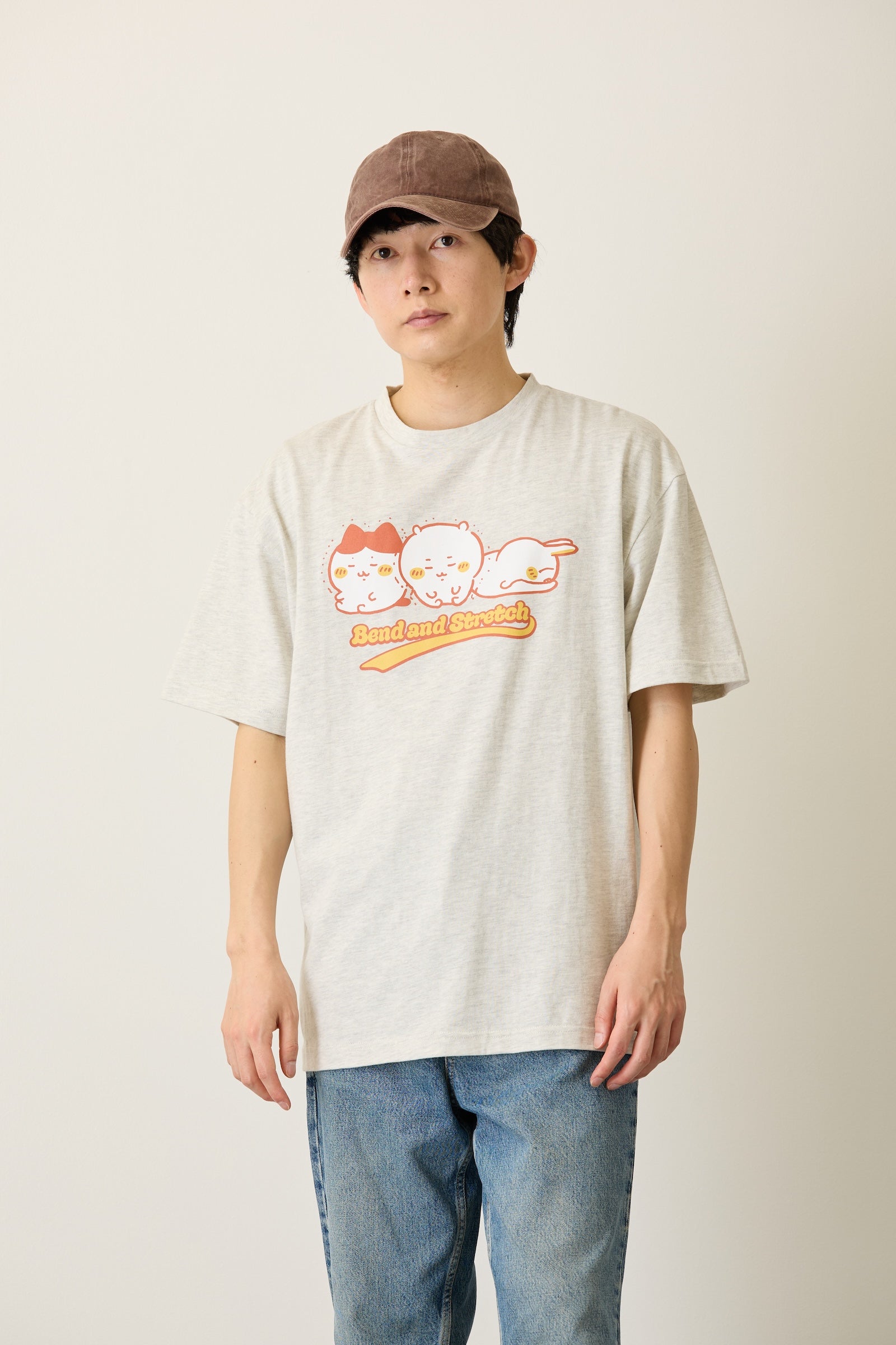 ちいかわ パックTシャツ 焼肉/屈伸 ブラック/オートミール
