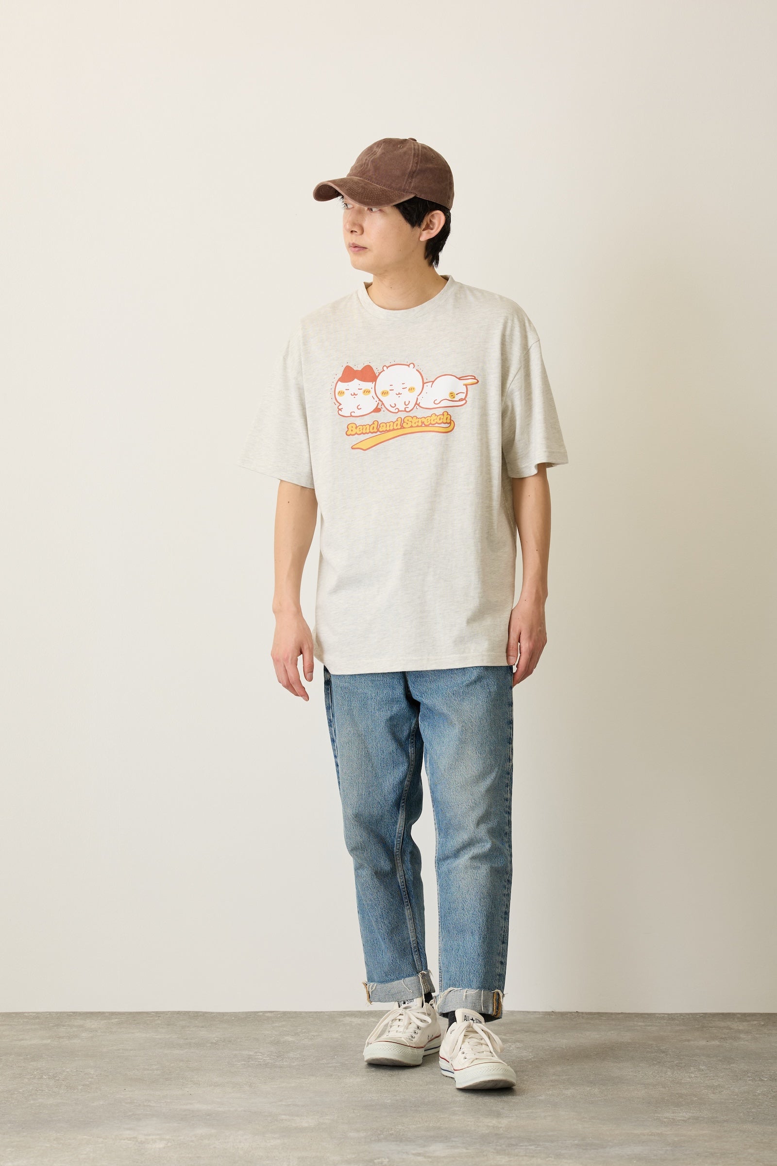 ちいかわ パックTシャツ 焼肉/屈伸 ブラック/オートミール