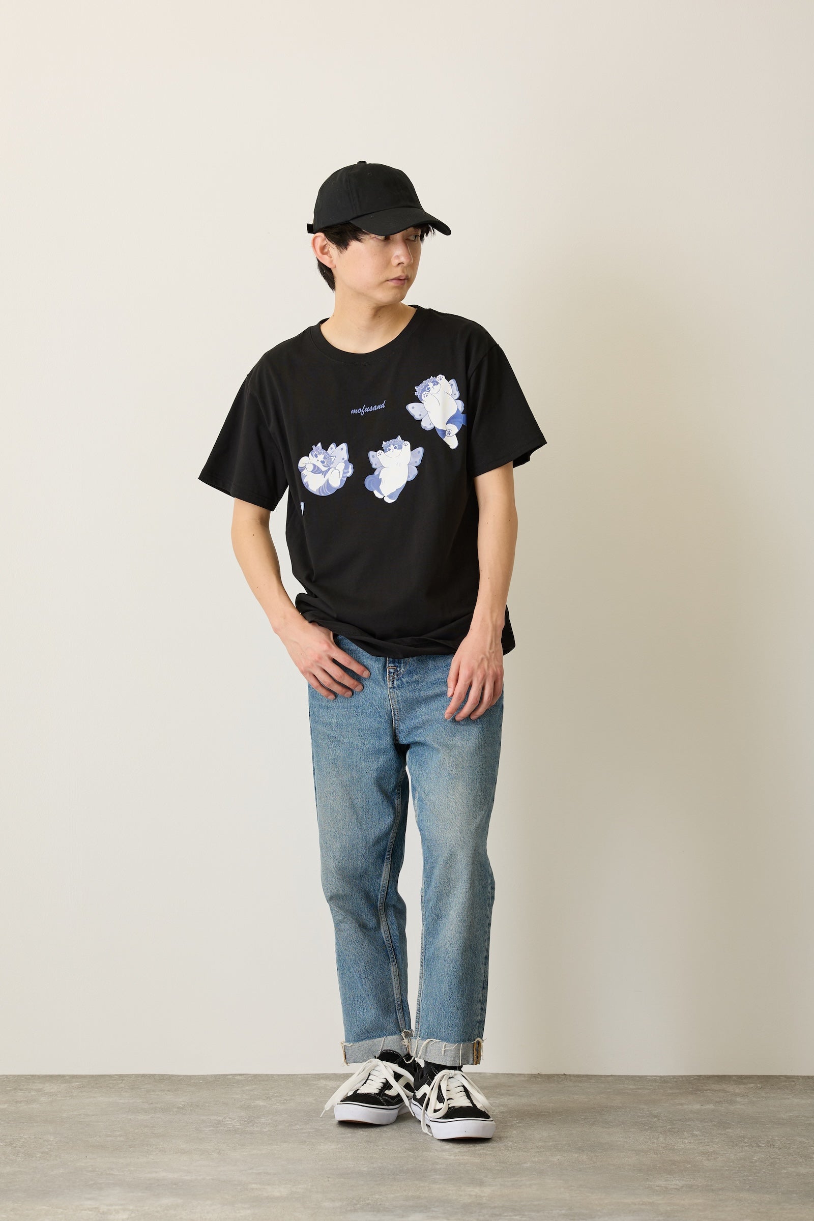 mofusand Tシャツ ちょうちょにゃん いろはねにゃん ブラック