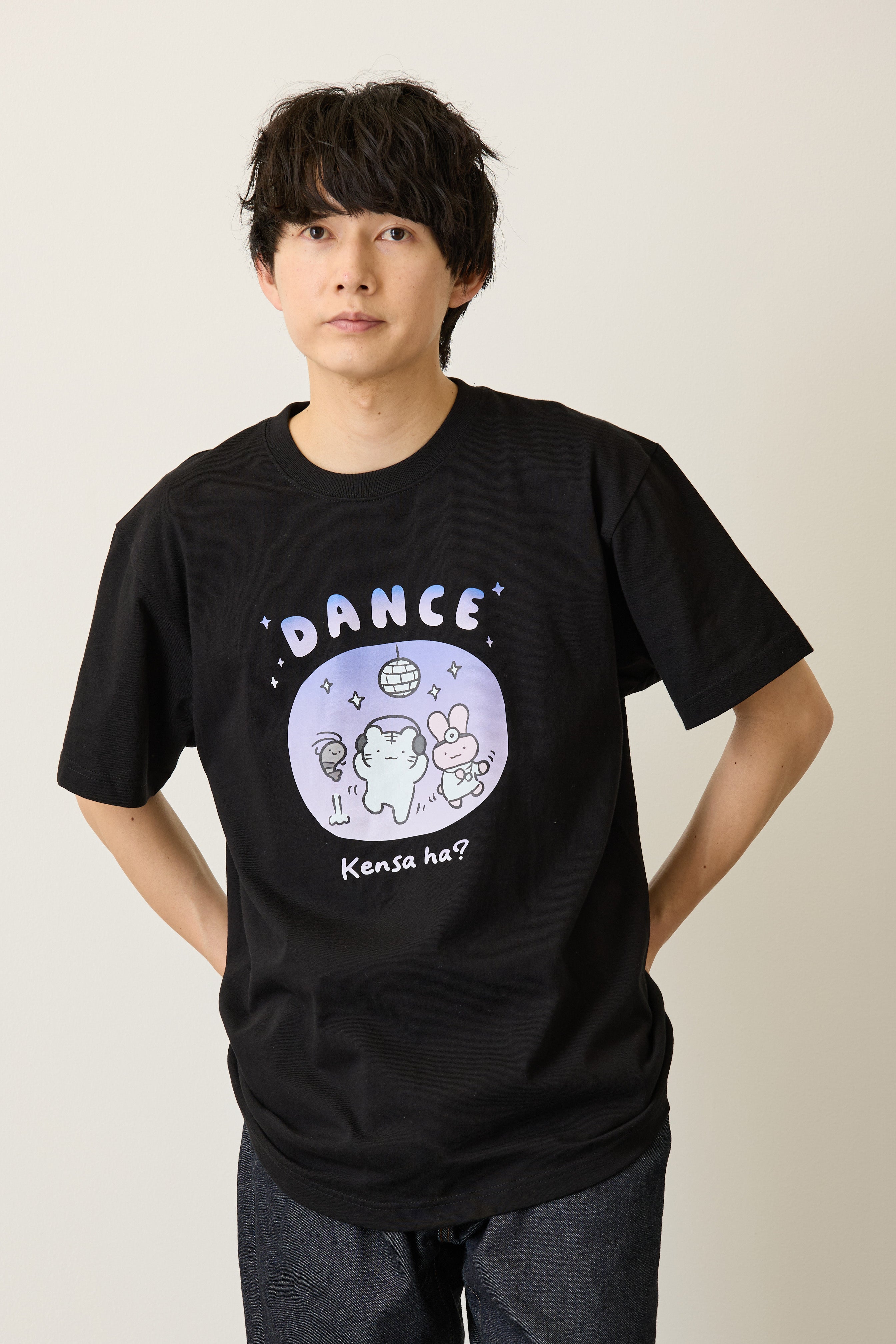ホワイトタイガーとブラックタイガー Tシャツ DANCE ブラック