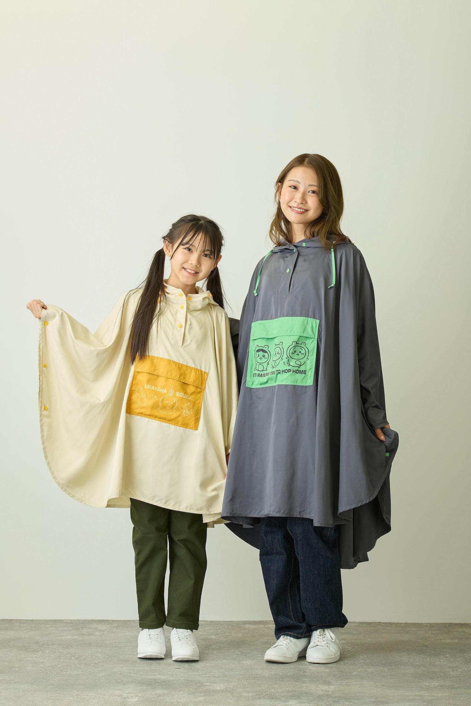 ちいかわ パッカブルレインポンチョ カエル みんな チャコール ユニ