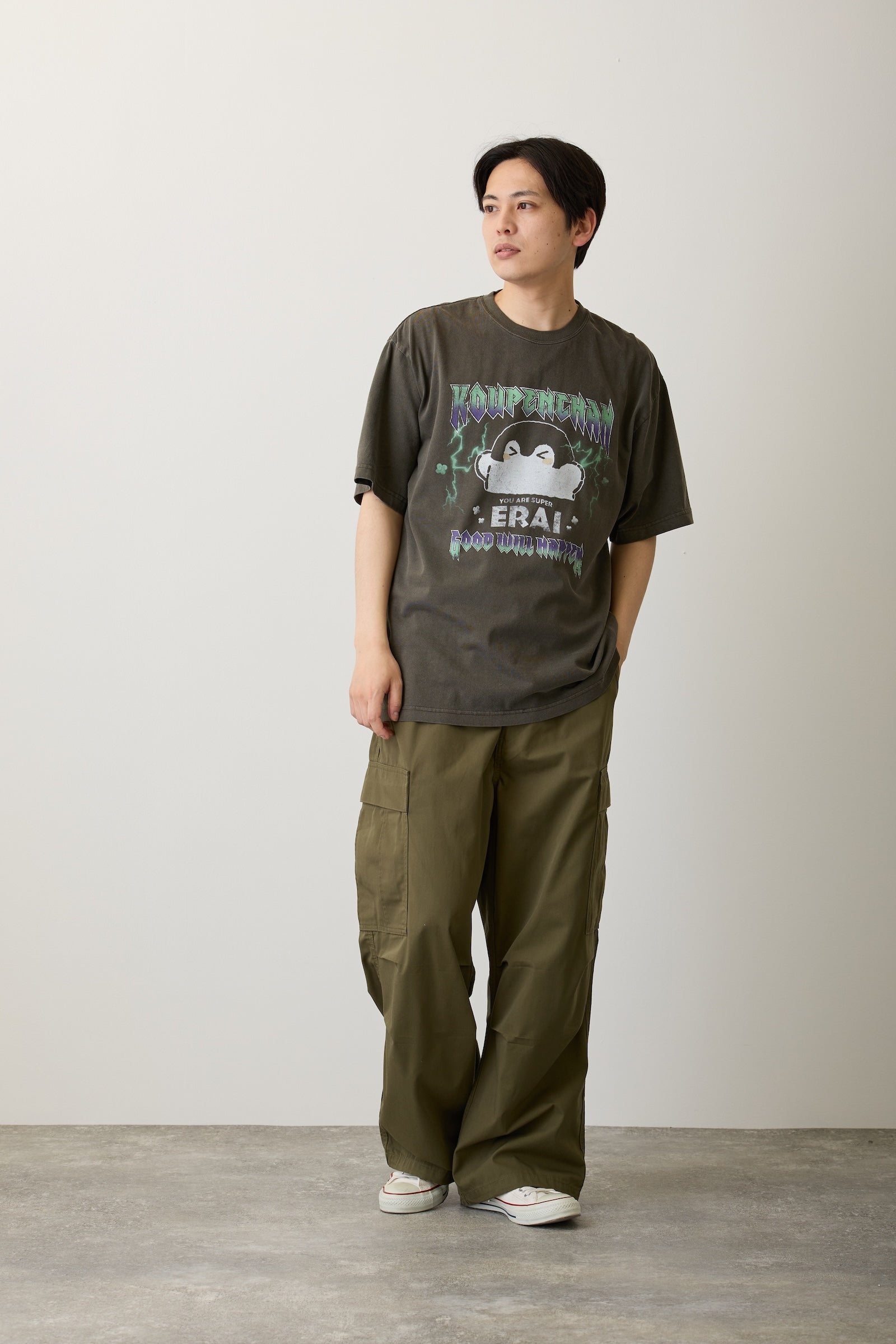 【7月中旬以降お届け】コウペンちゃん Tシャツ ROCKなKOUPENCHAN スミ