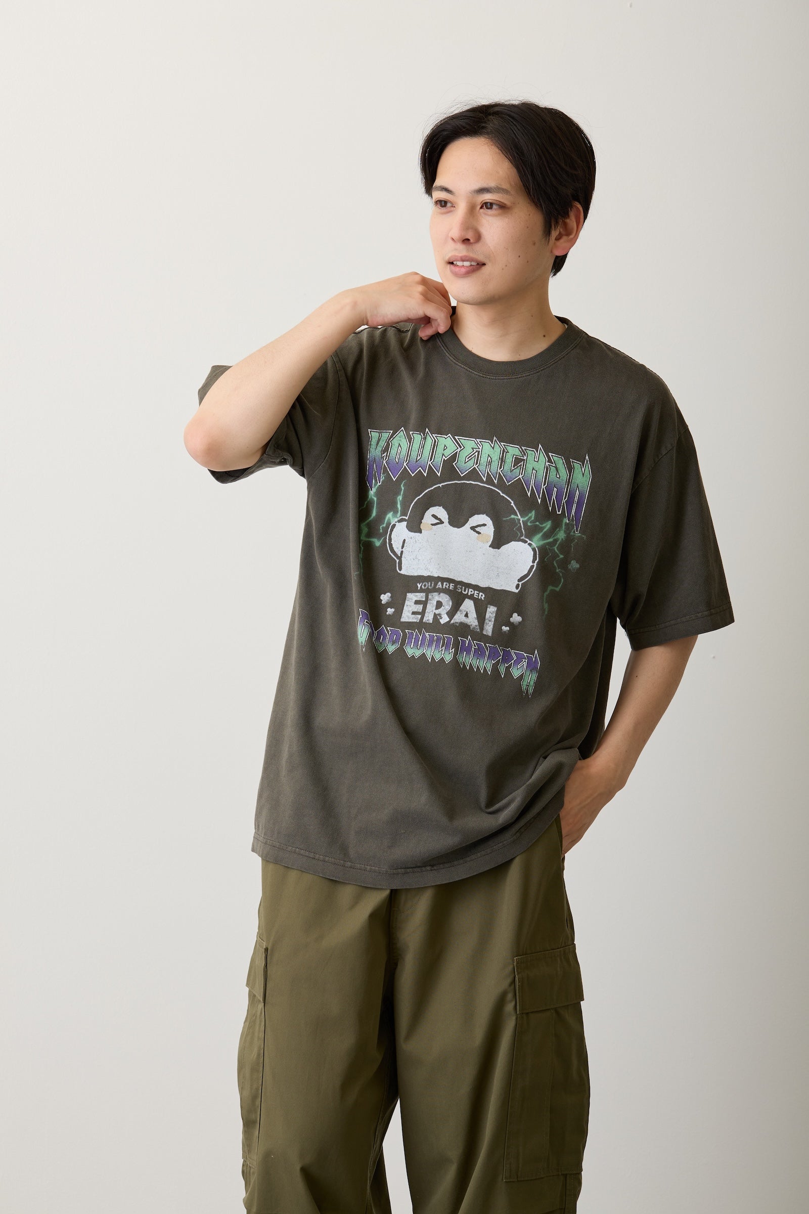 【7月中旬以降お届け】コウペンちゃん Tシャツ ROCKなKOUPENCHAN スミ