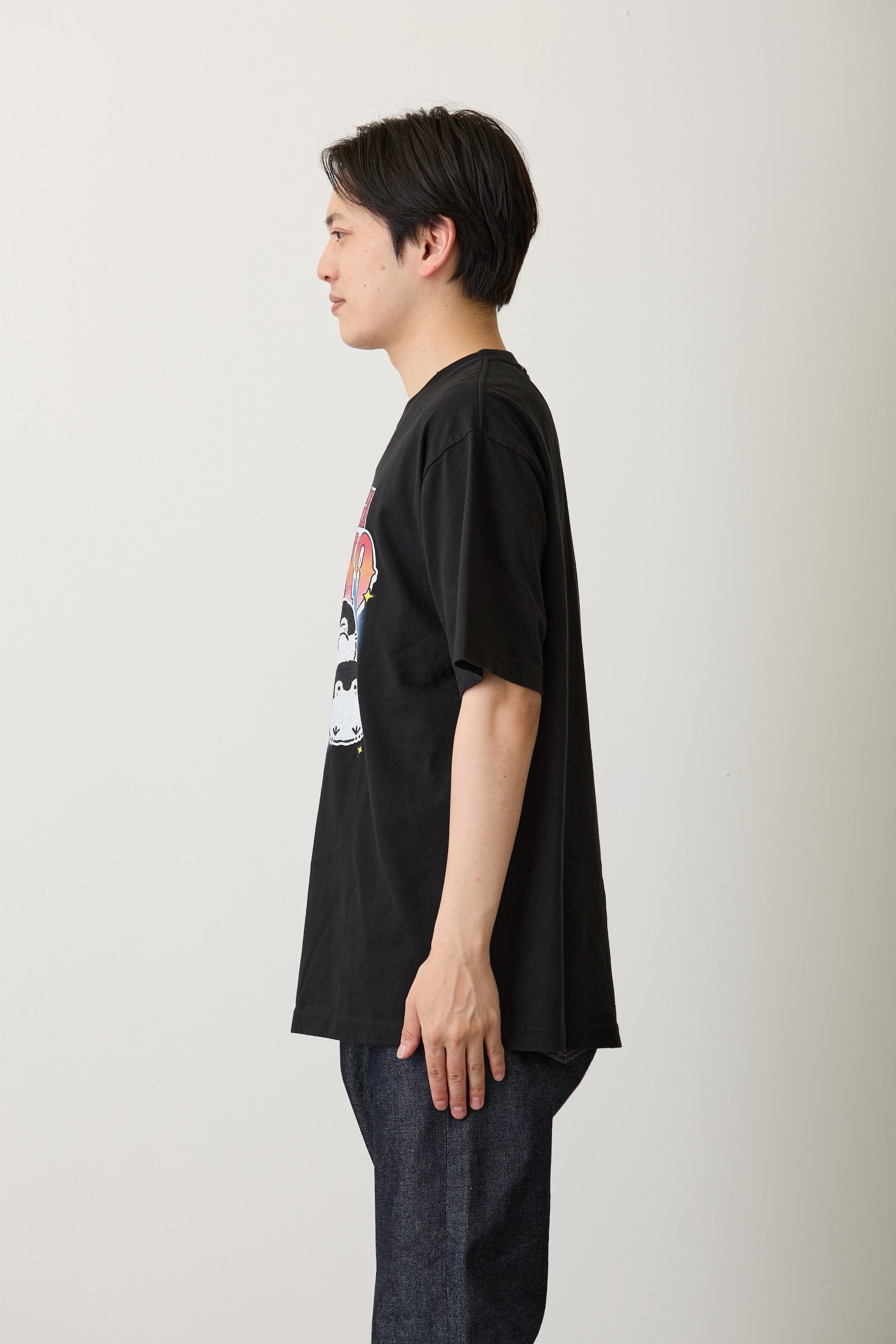 【7月中旬以降お届け】コウペンちゃん Tシャツ IIKOTOGA ARUYO ブラック