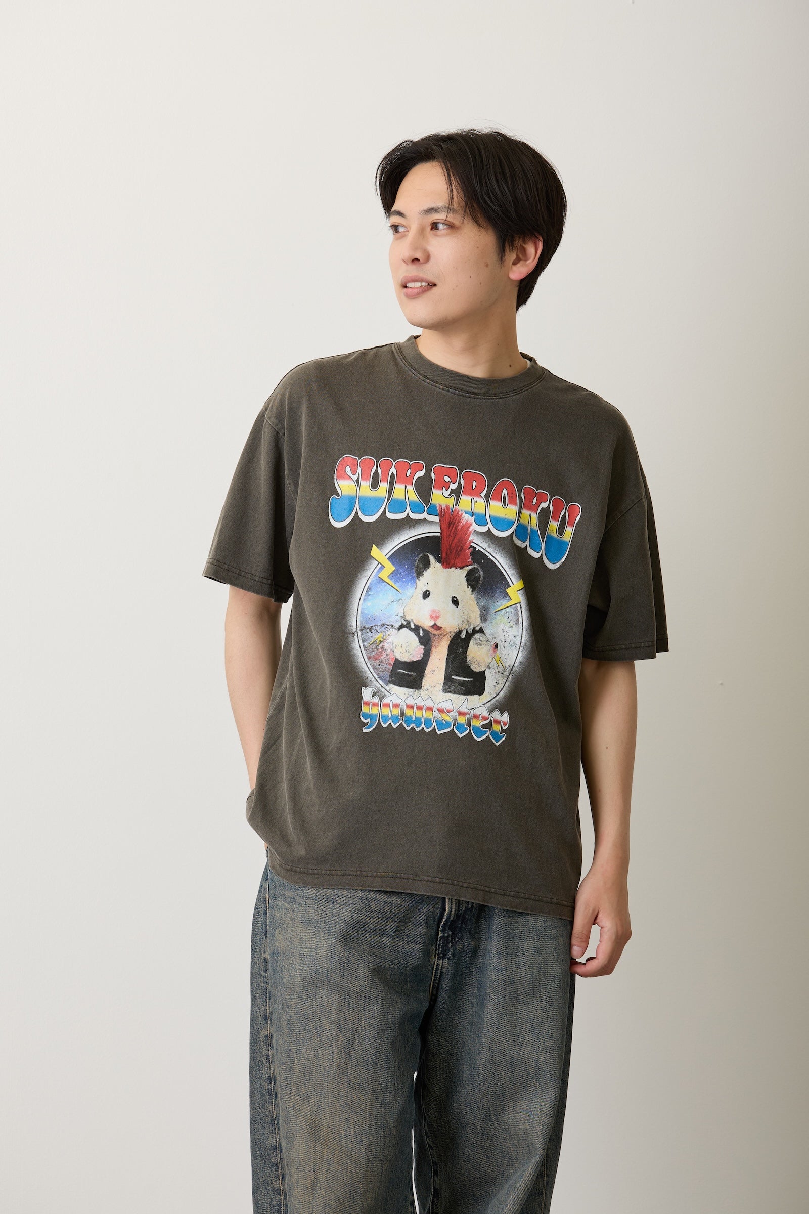 【7月中旬以降お届け】助六の日常 Tシャツ ロックな助六 スミ