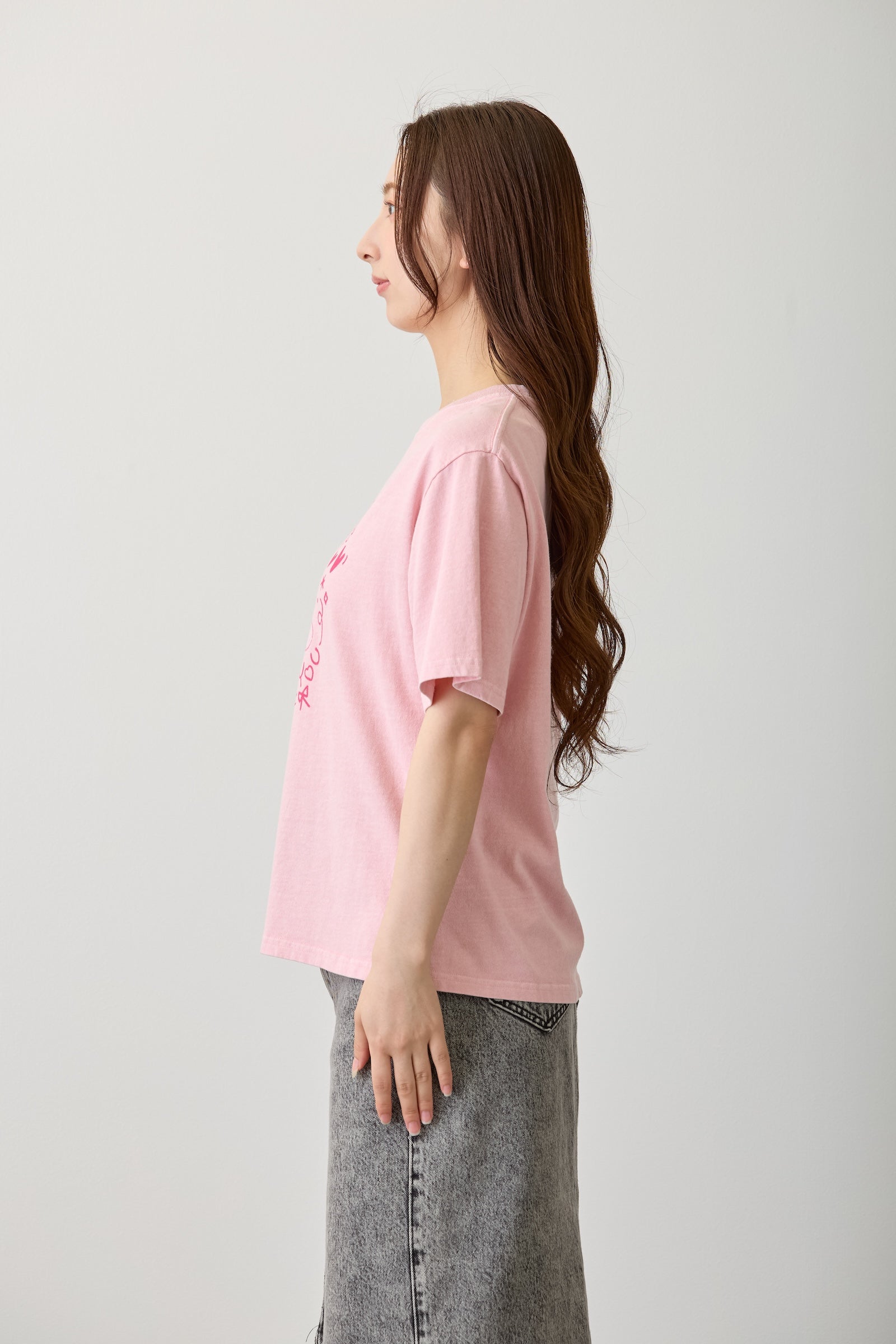 【7月中旬以降お届け】Lil alaode Tシャツ I'm MOUSSE ピンク