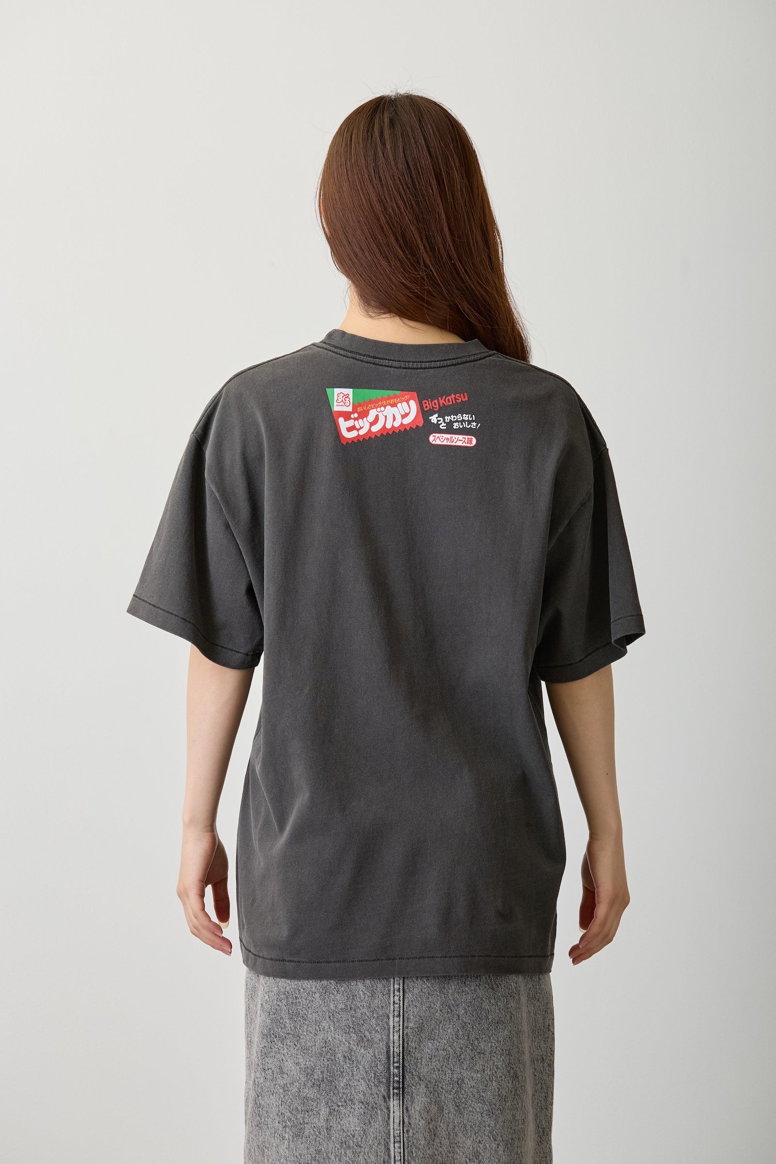 【7月中旬以降お届け】ビッグカツ Tシャツ 駄菓子ロック ブラック