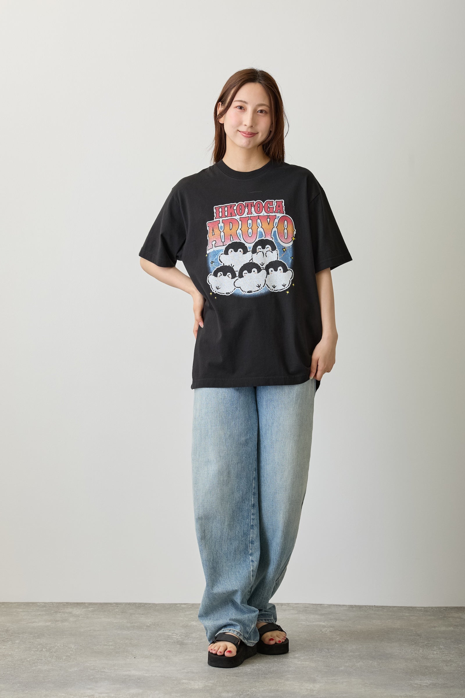 【7月中旬以降お届け】コウペンちゃん Tシャツ IIKOTOGA ARUYO ブラック