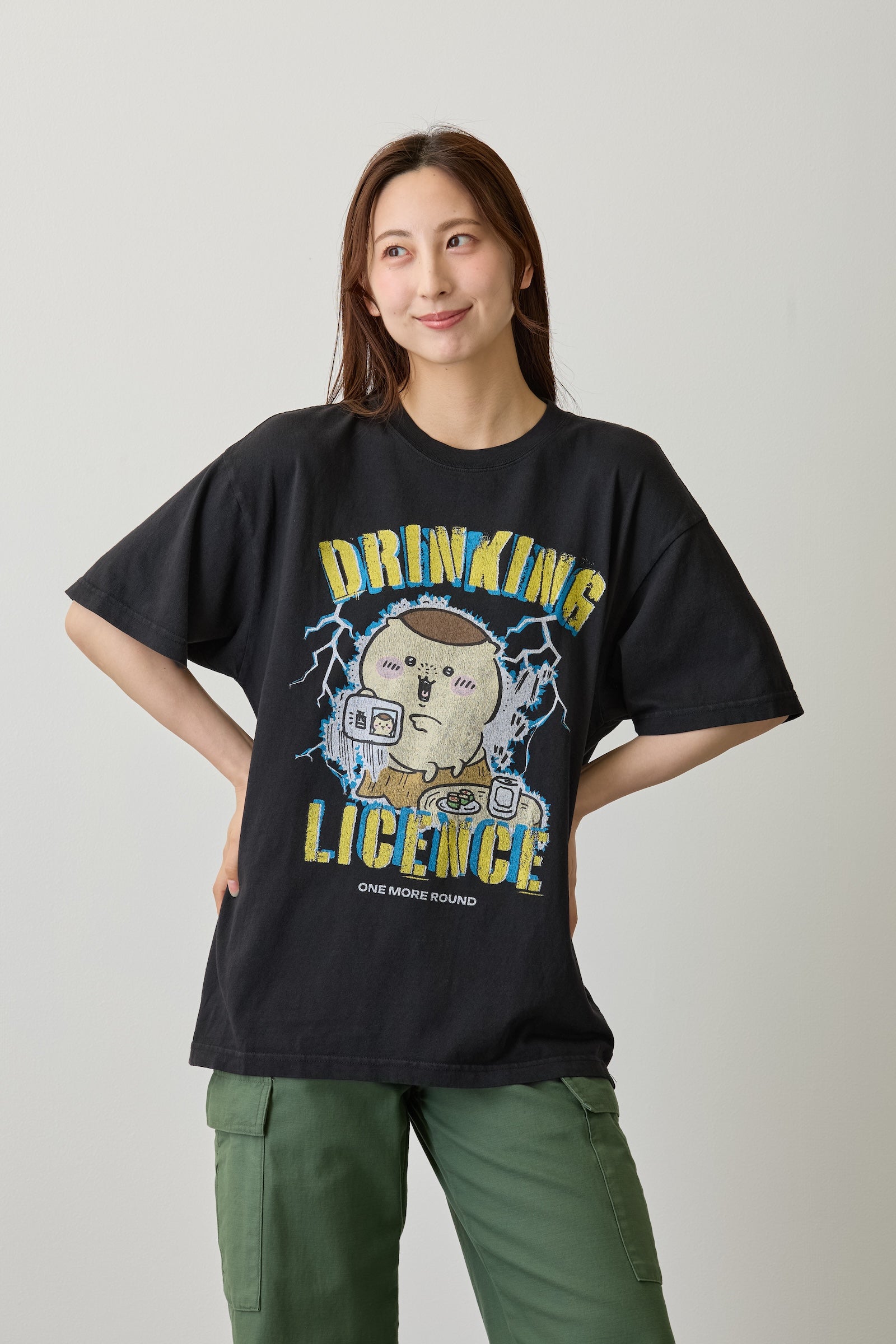 ちいかわ Tシャツ DRINKING LICENCE ブラック