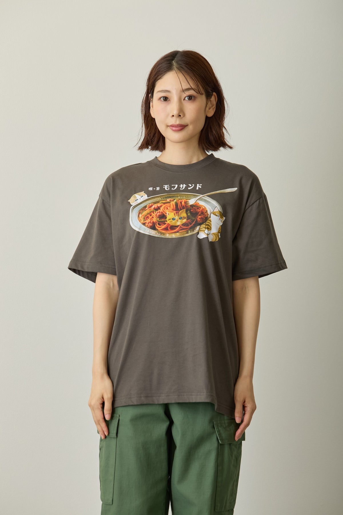 mofusand  Tシャツ  二ャポリタン スミクロ