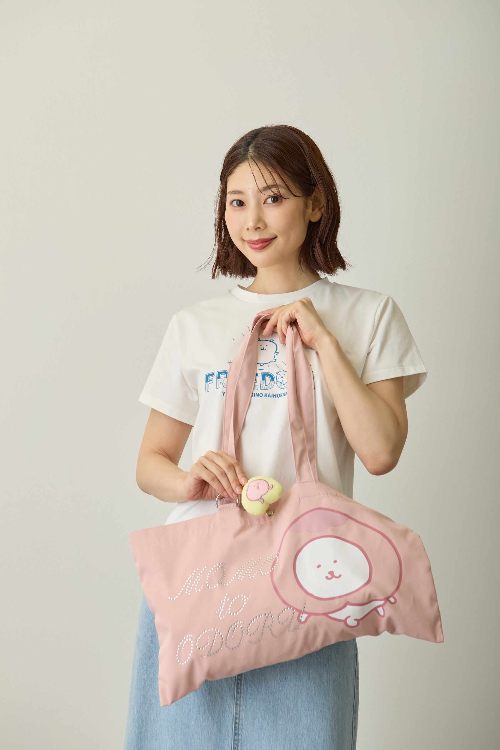 ナガノキャラクターズ チャーム付きトートバッグ 桃と踊る ピンク ONE