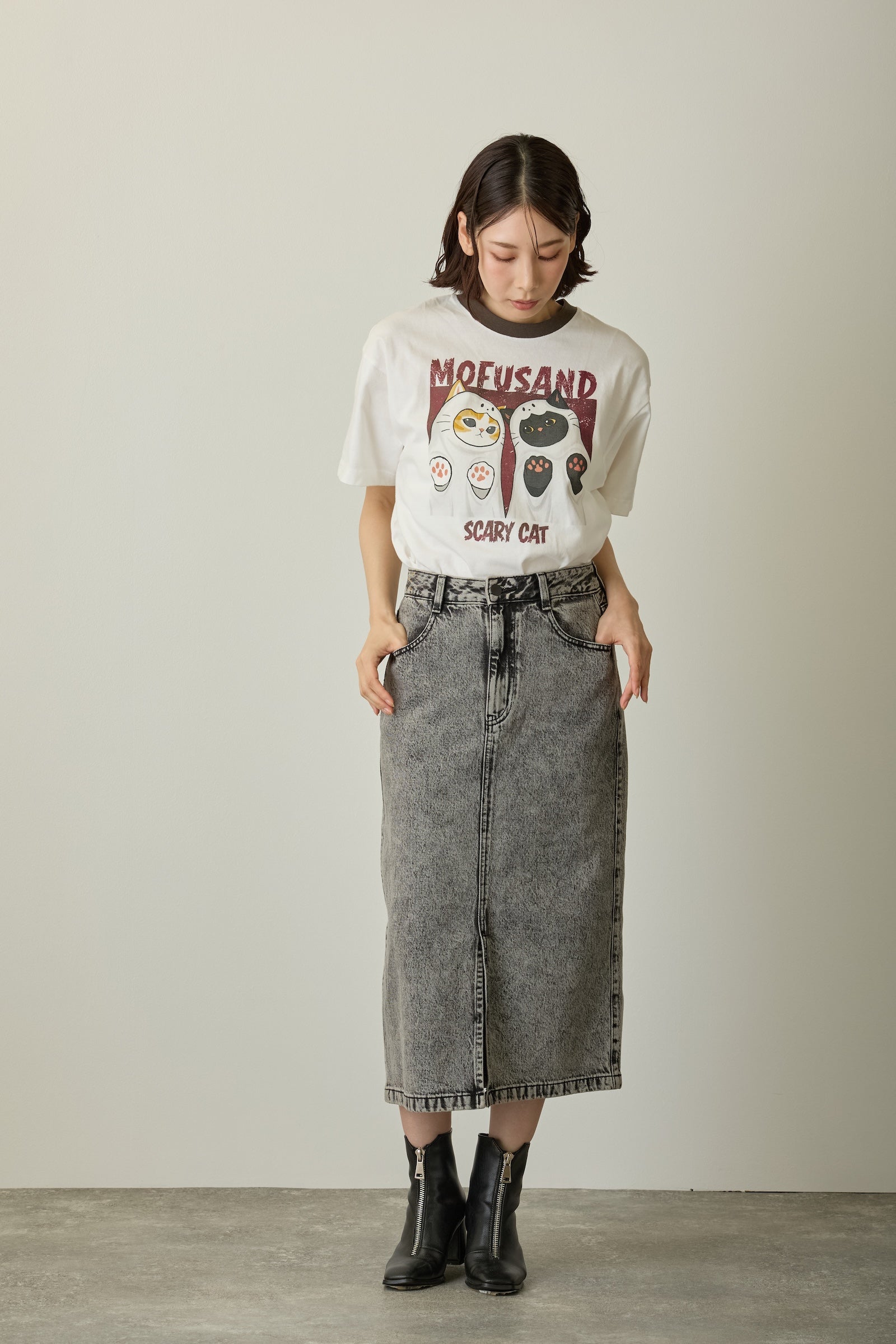 【先行販売】mofusand Tシャツ SCARY CAT ホワイト