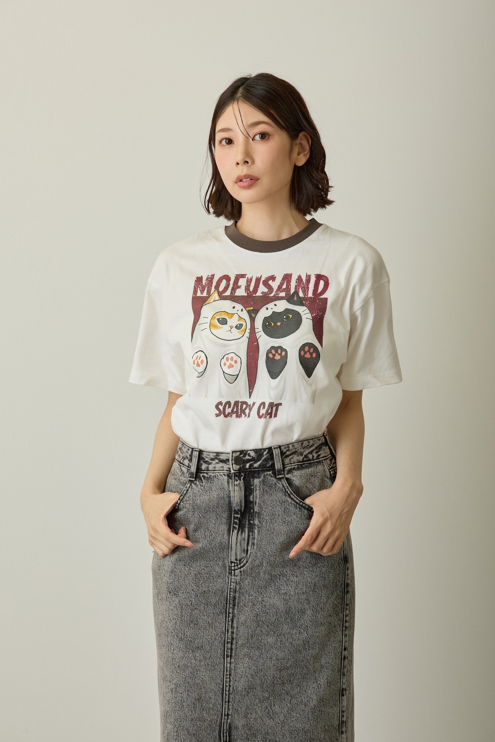 【先行販売】mofusand Tシャツ SCARY CAT ホワイト