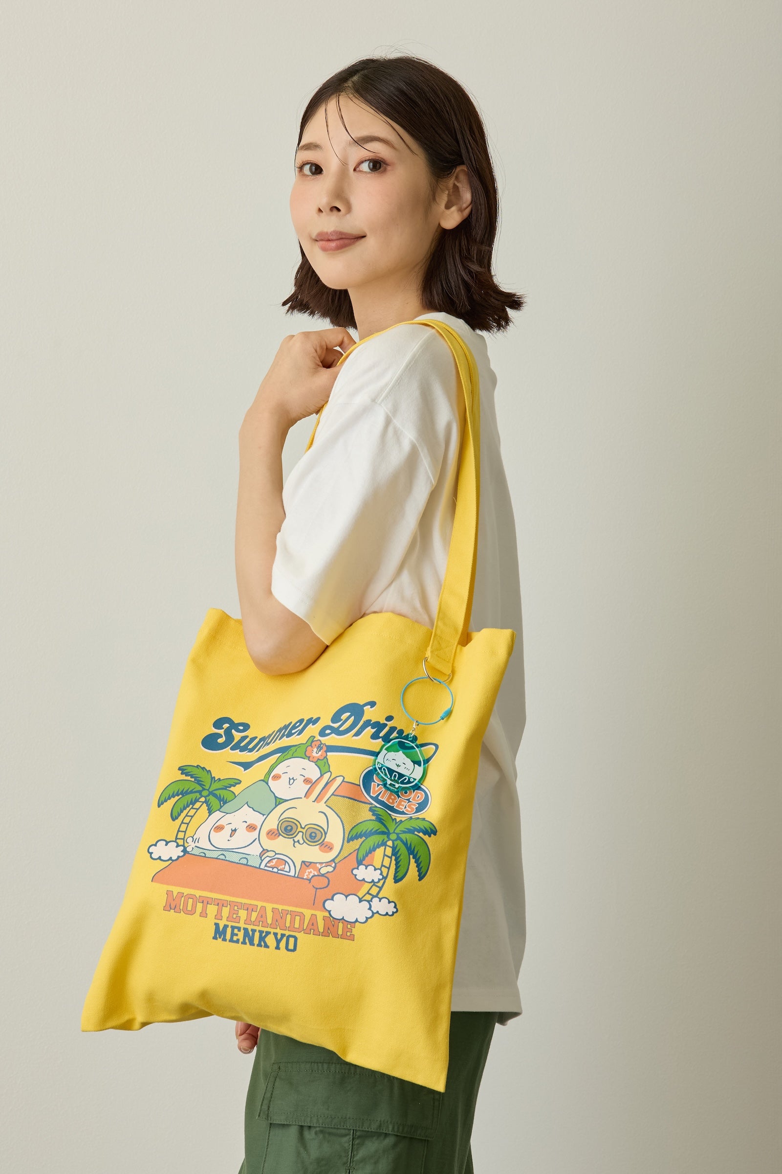 ちいかわ アクリルキーホルダー付きトートバッグ サマードライブ イエロー