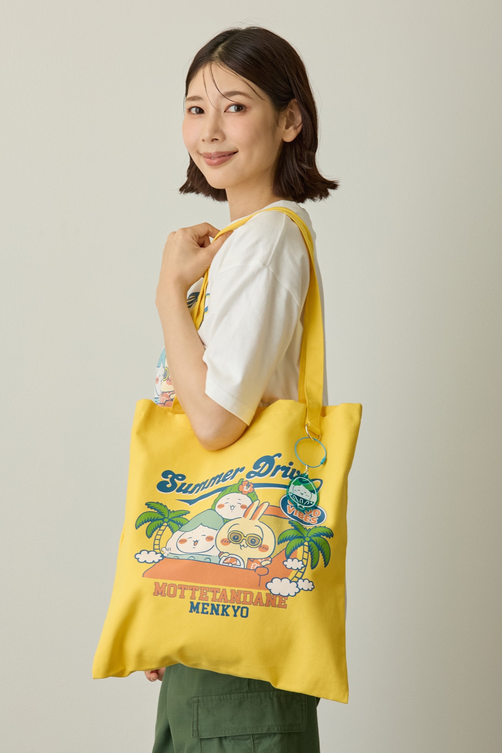 ちいかわ アクリルキーホルダー付きトートバッグ サマードライブ イエロー