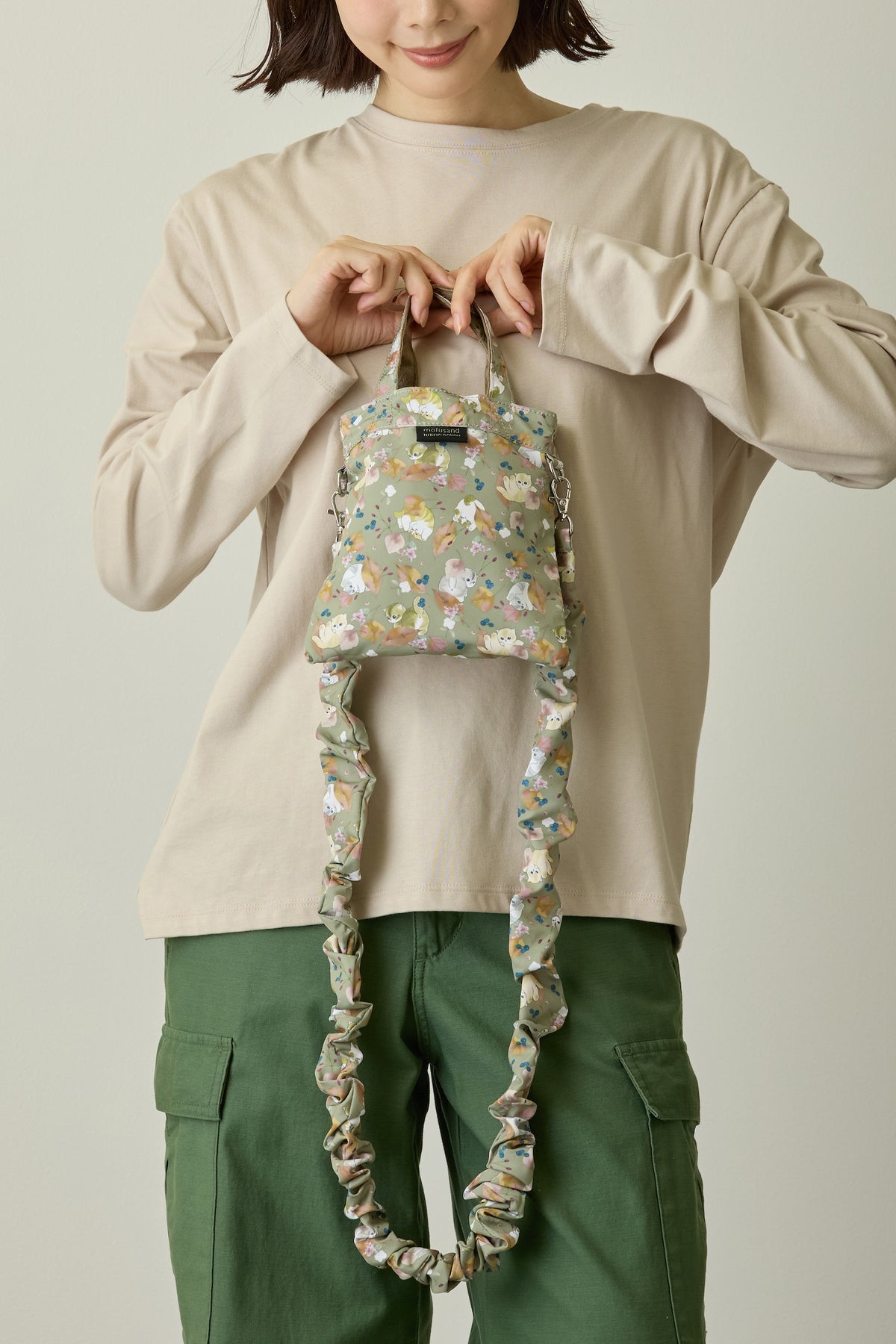 mofusand×日比谷花壇 くしゅくしゅストラップミニバッグ リーフ柄 オリーブ ONE