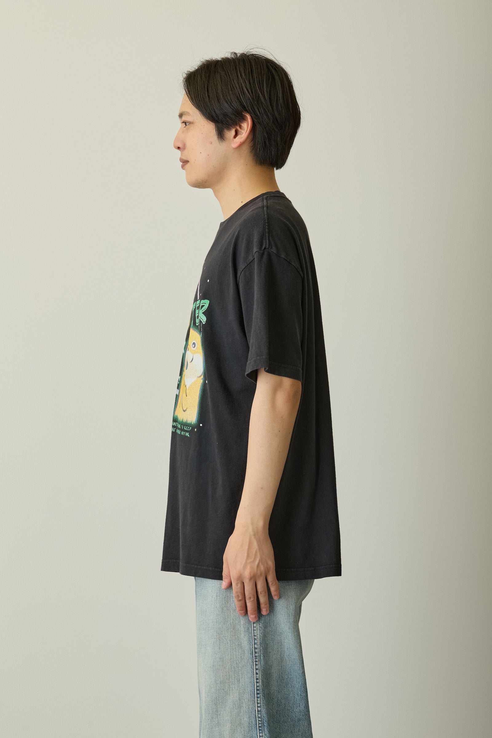 【先行販売】可愛い嘘のカワウソ Tシャツ ハムスターが宇宙を?! ブラック