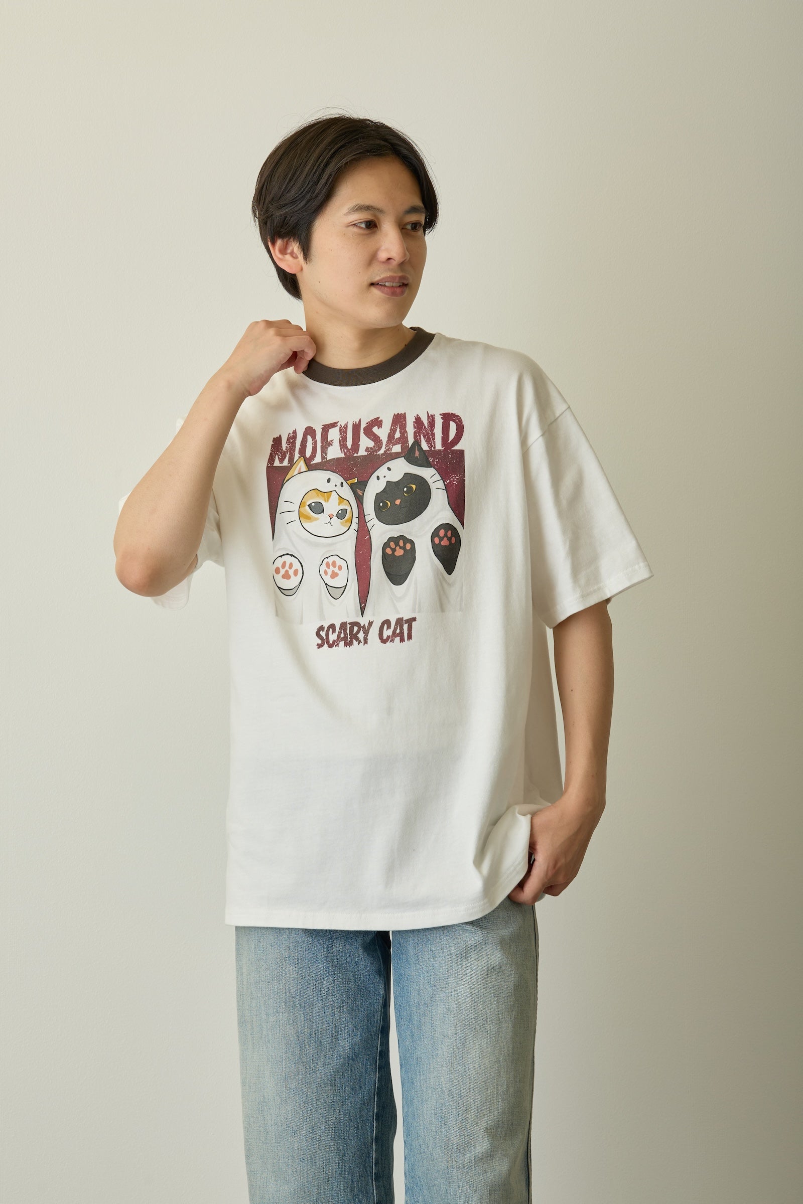 【先行販売】mofusand Tシャツ SCARY CAT ホワイト