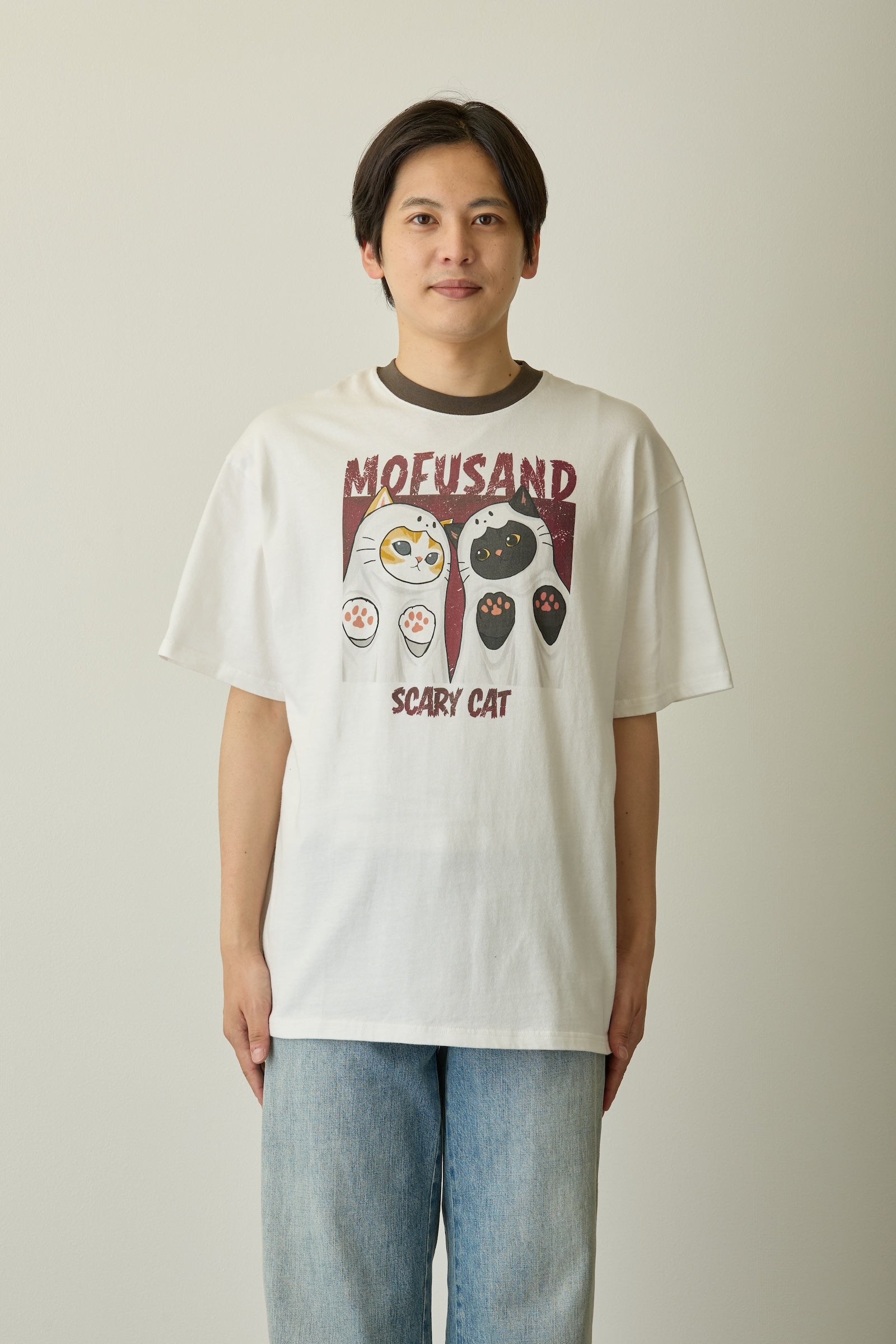 【先行販売】mofusand Tシャツ SCARY CAT ホワイト