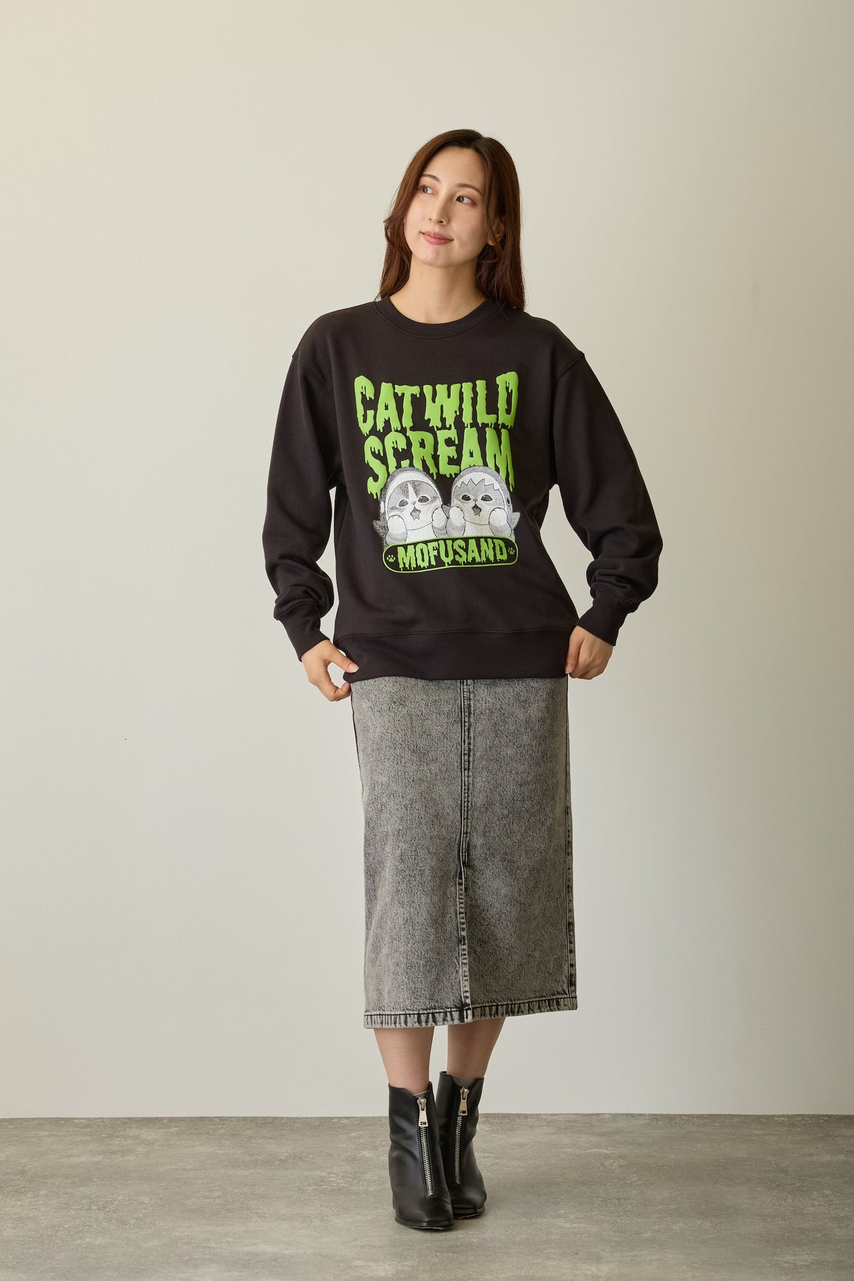 mofusand スウェットシャツ CAT WILD SCREAM ブラック