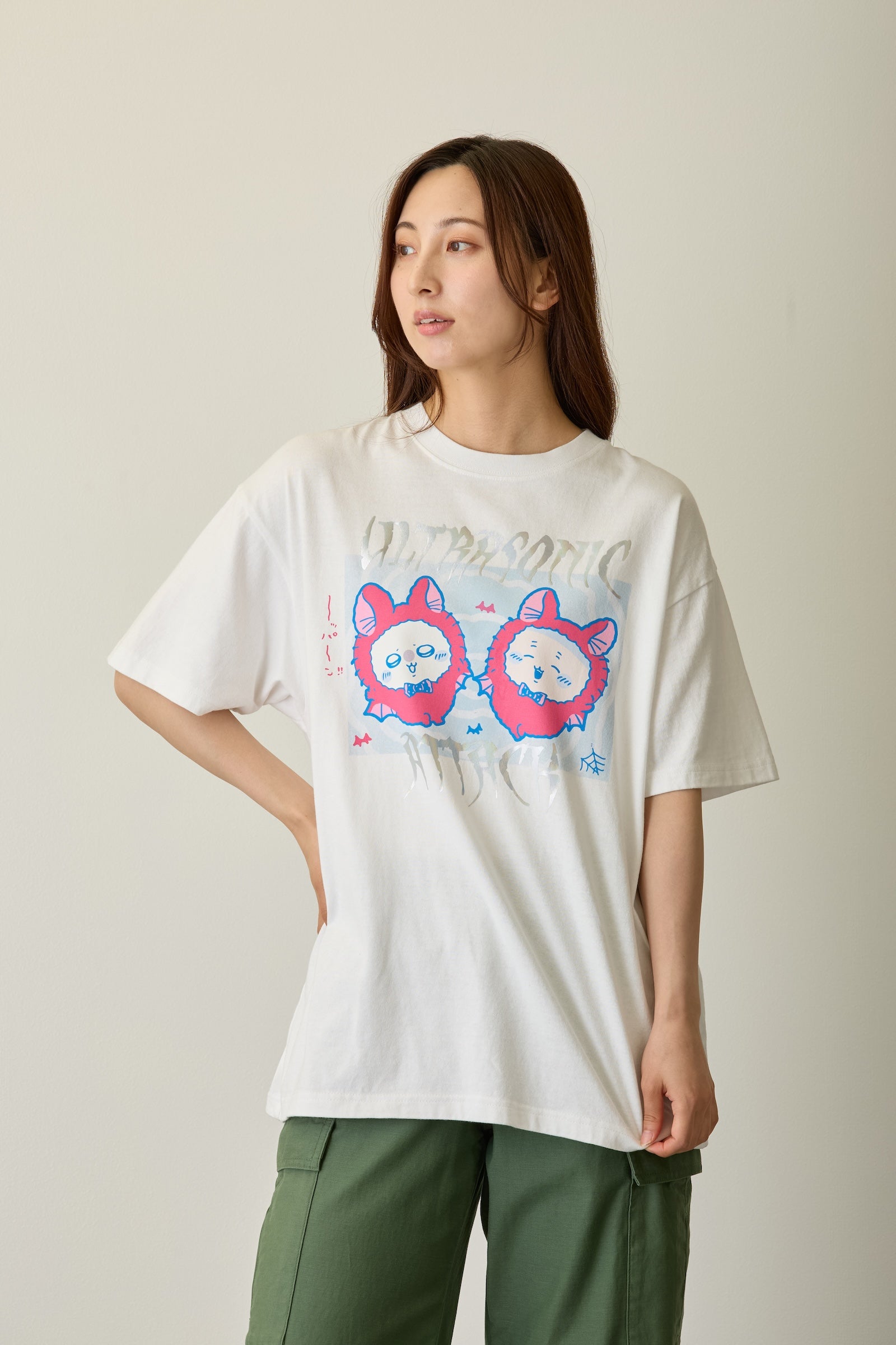 【先行販売】ちいかわ 箔プリントTシャツ ULTRASONIC ATTACK ホワイト