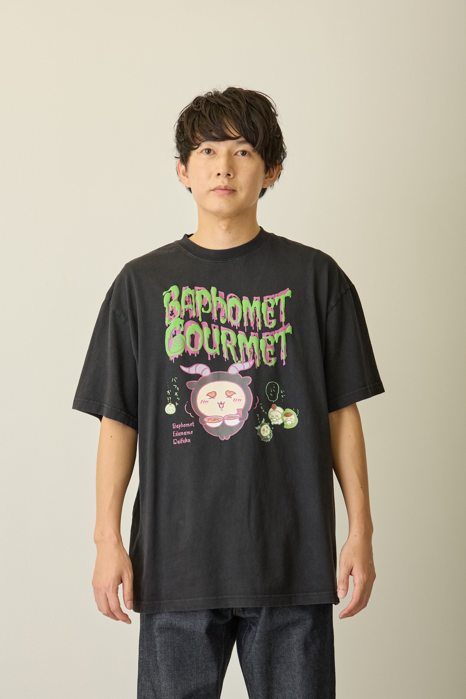 【先行販売】ちいかわ 発泡プリントTシャツ BAPHOMET GOURMET ブラック