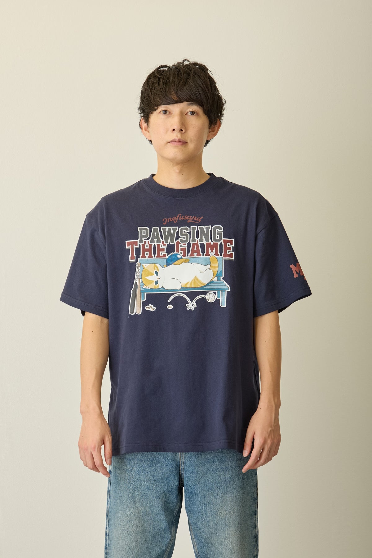 mofusand Tシャツ PAWSING THE GAME  ネイビー