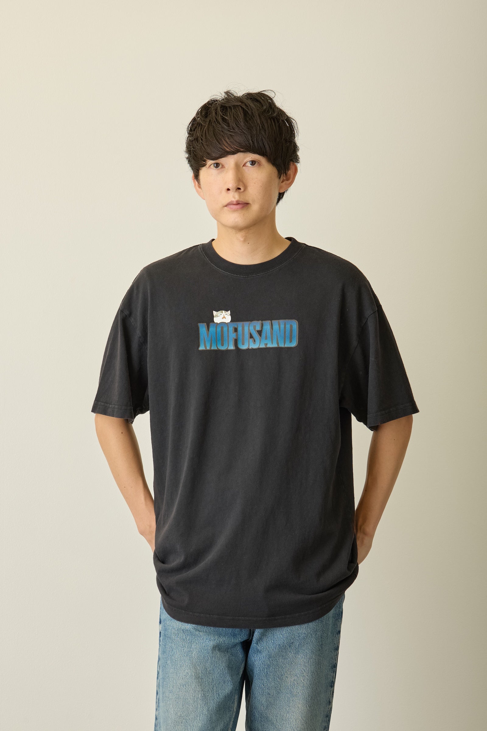【先行販売】mofusand Tシャツ ホラーサメにゃん ブラック
