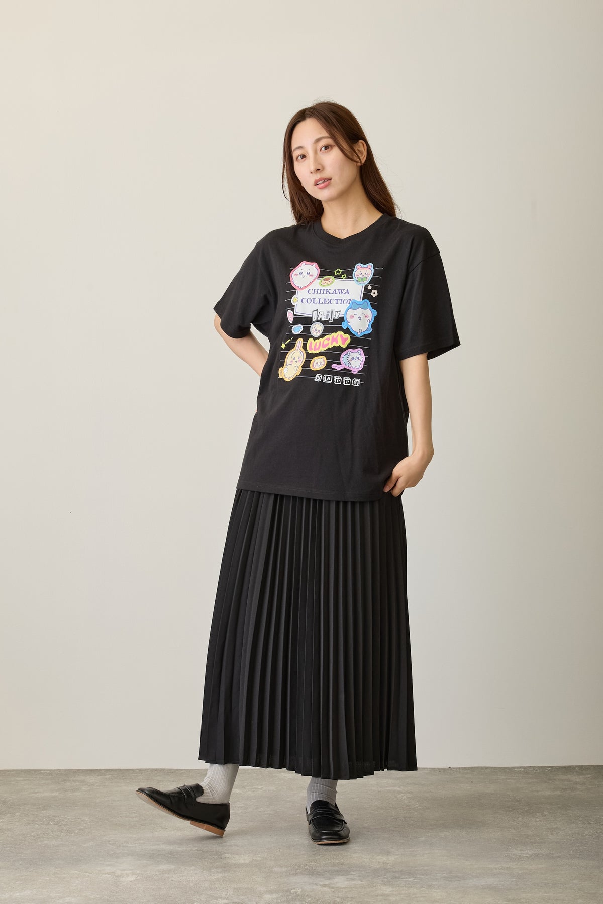 ちいかわ Tシャツ カレッジノート風（みんな） ブラック