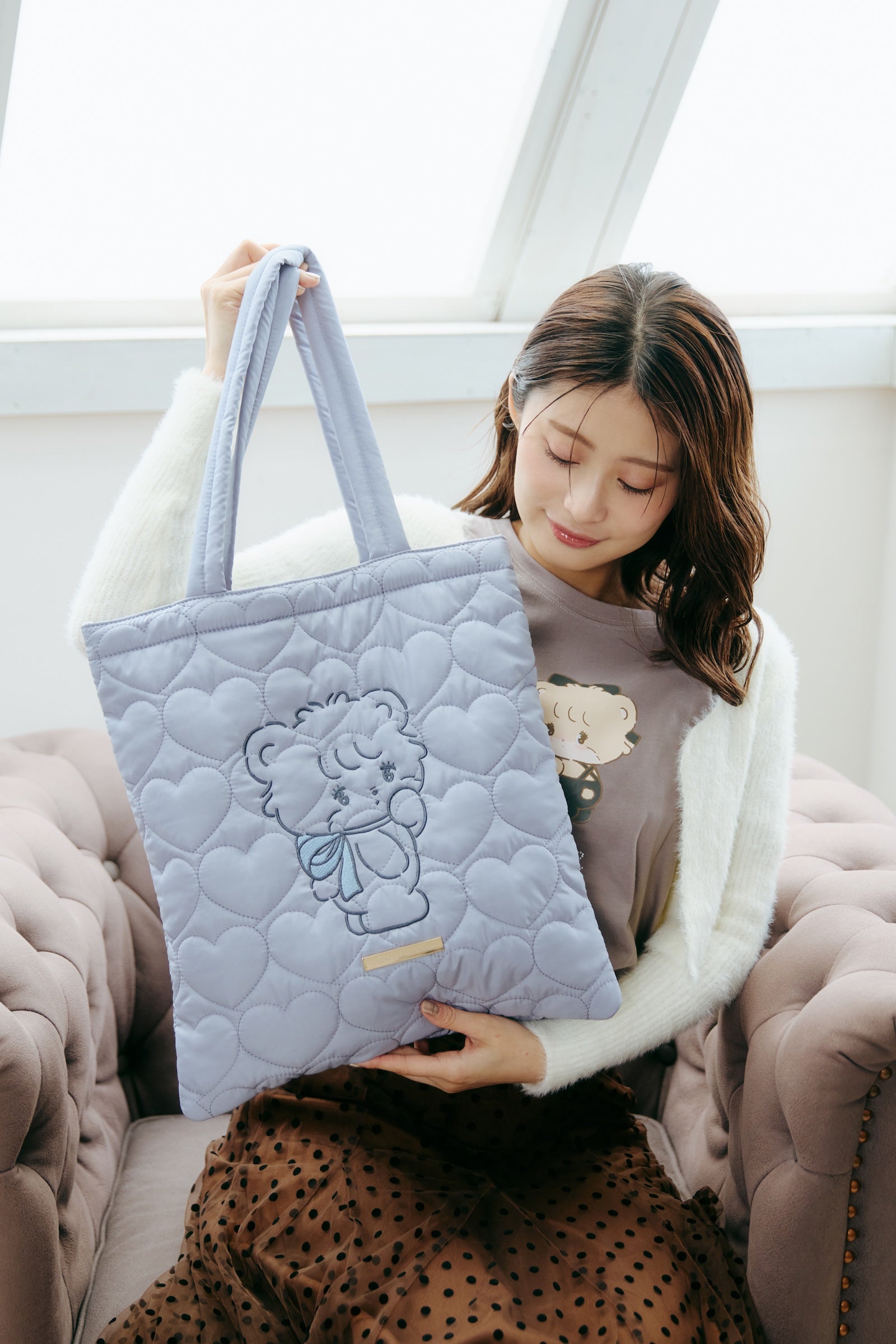 【2BUY10%OFF対象商品】Lil ala mode ハートキルティングトートバッグ ラテ ブルー ONE