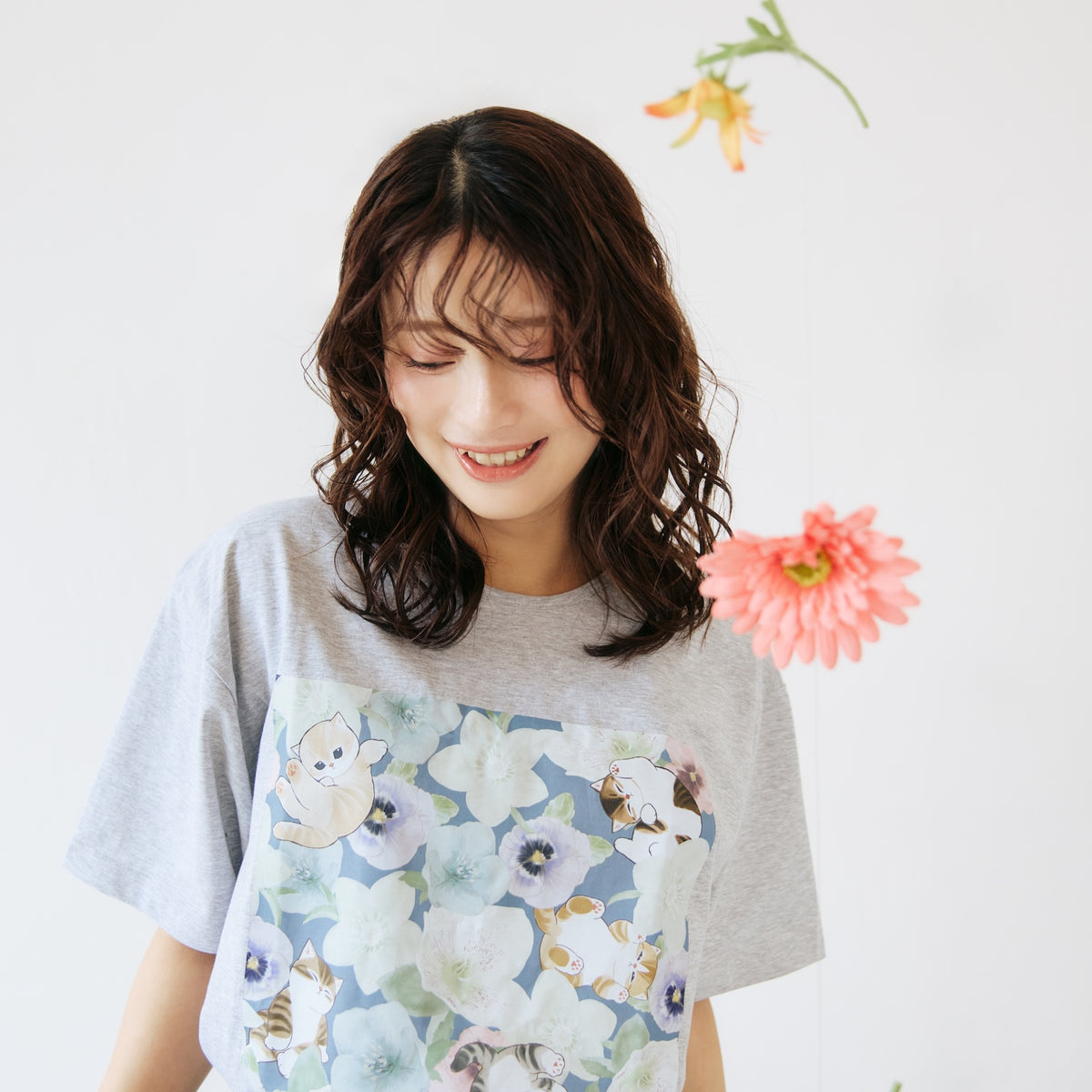 mofusand×日比谷花壇 Tシャツ ウィンターオリジン グレー