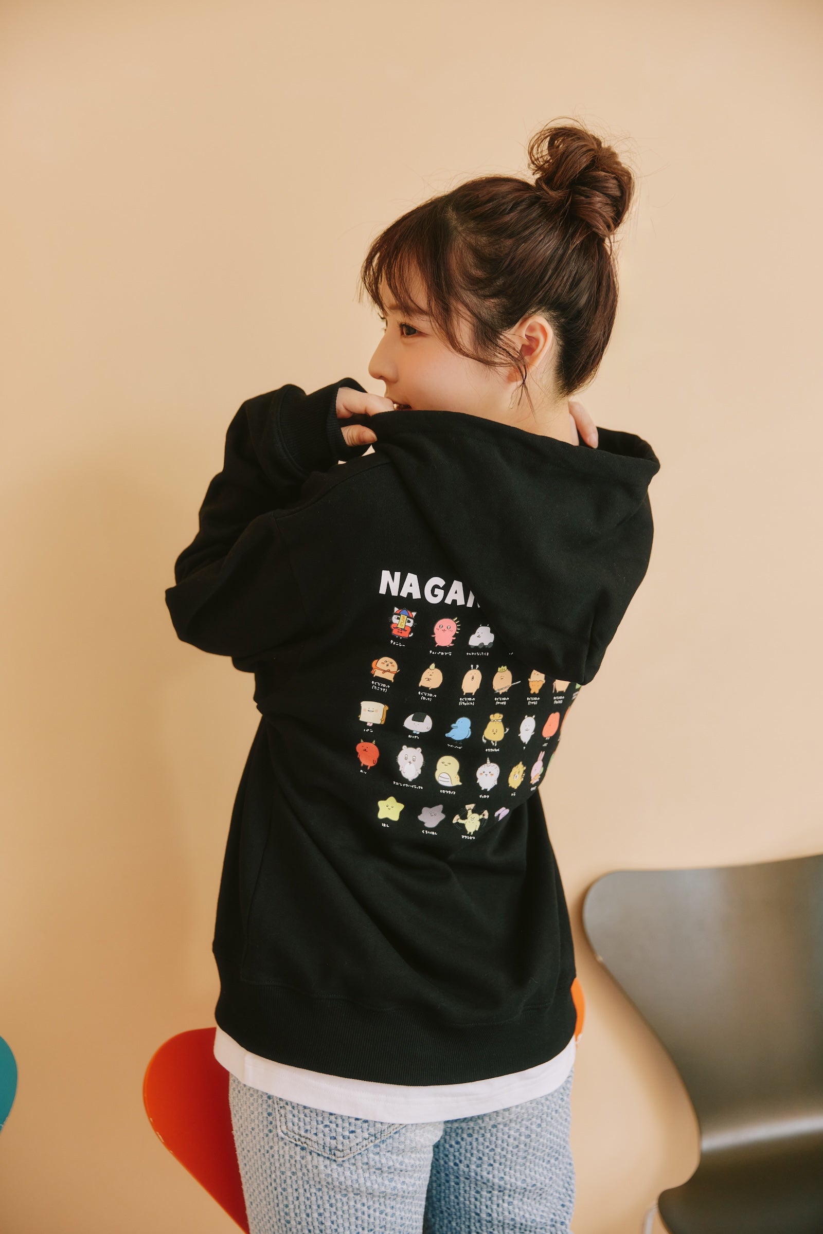 【2BUY10%OFF対象商品】ナガノキャラクターズ ZIPパーカー 集合 ブラック