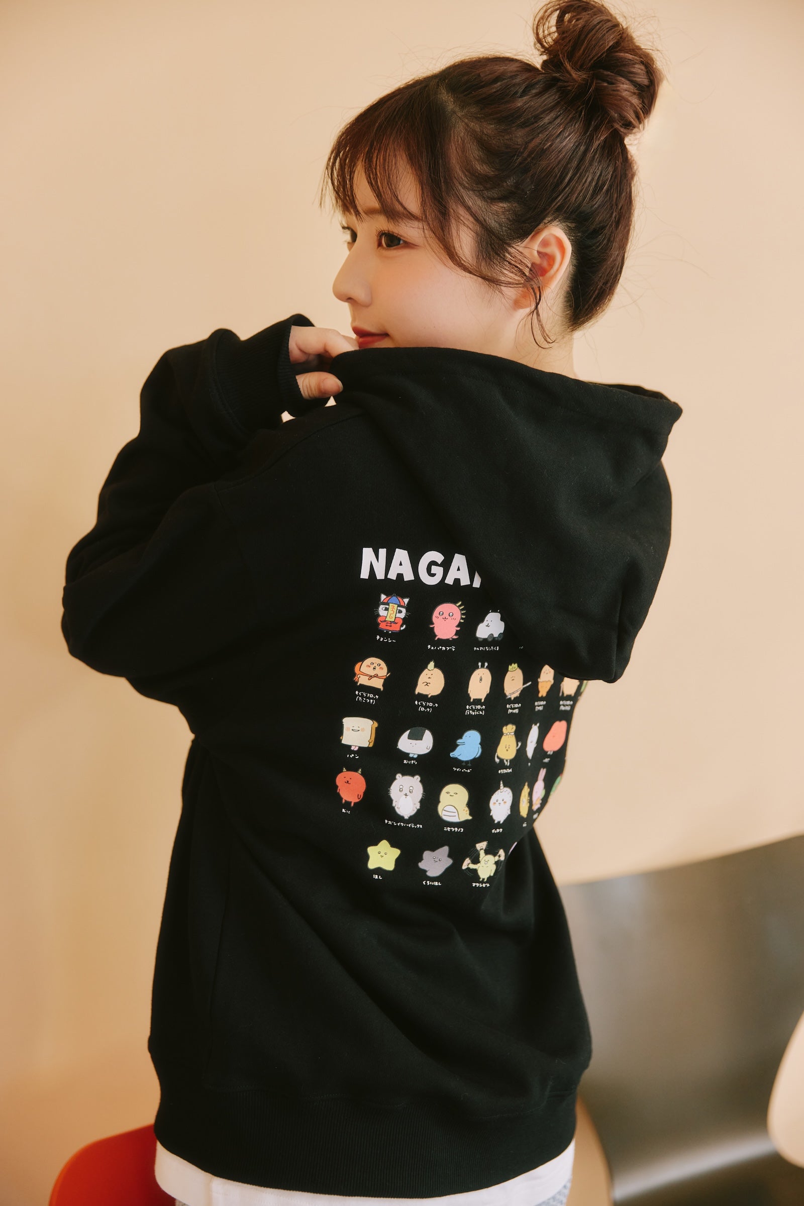 【2BUY10%OFF対象商品】ナガノキャラクターズ ZIPパーカー 集合 ブラック