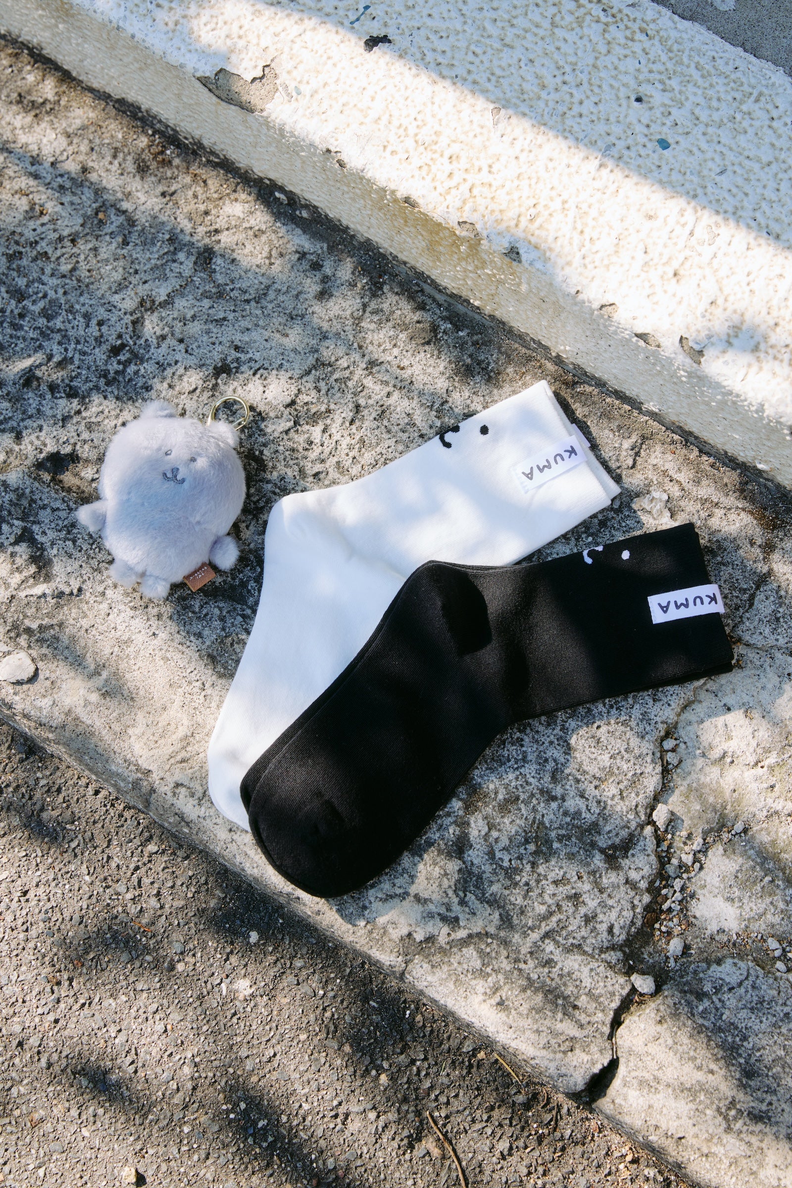 【追加生産予約】ナガノキャラクターズ クルーソックス モノクロなくま ホワイト 22-24cm