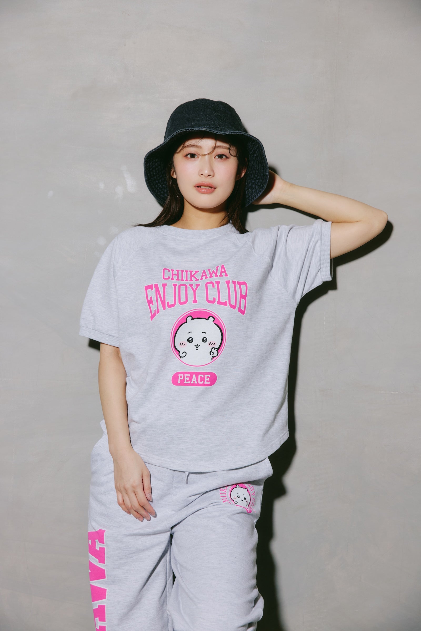 【2BUY10%OFF対象商品】ちいかわ Tシャツ ピース ちいかわ 杢グレー