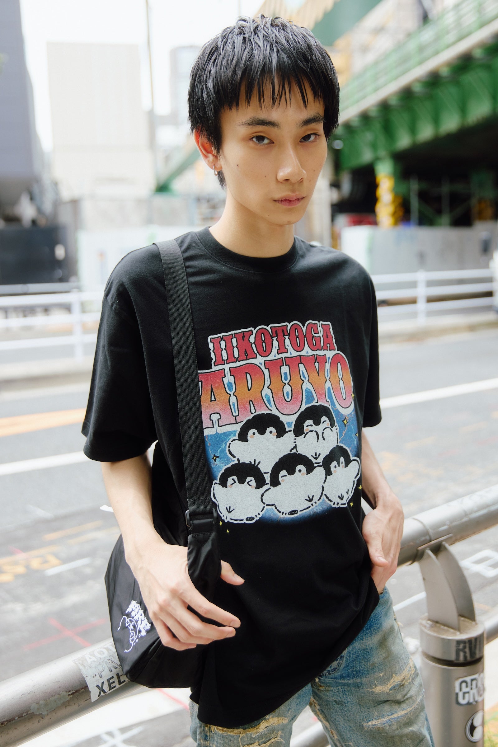 【7月中旬以降お届け】コウペンちゃん Tシャツ IIKOTOGA ARUYO ブラック