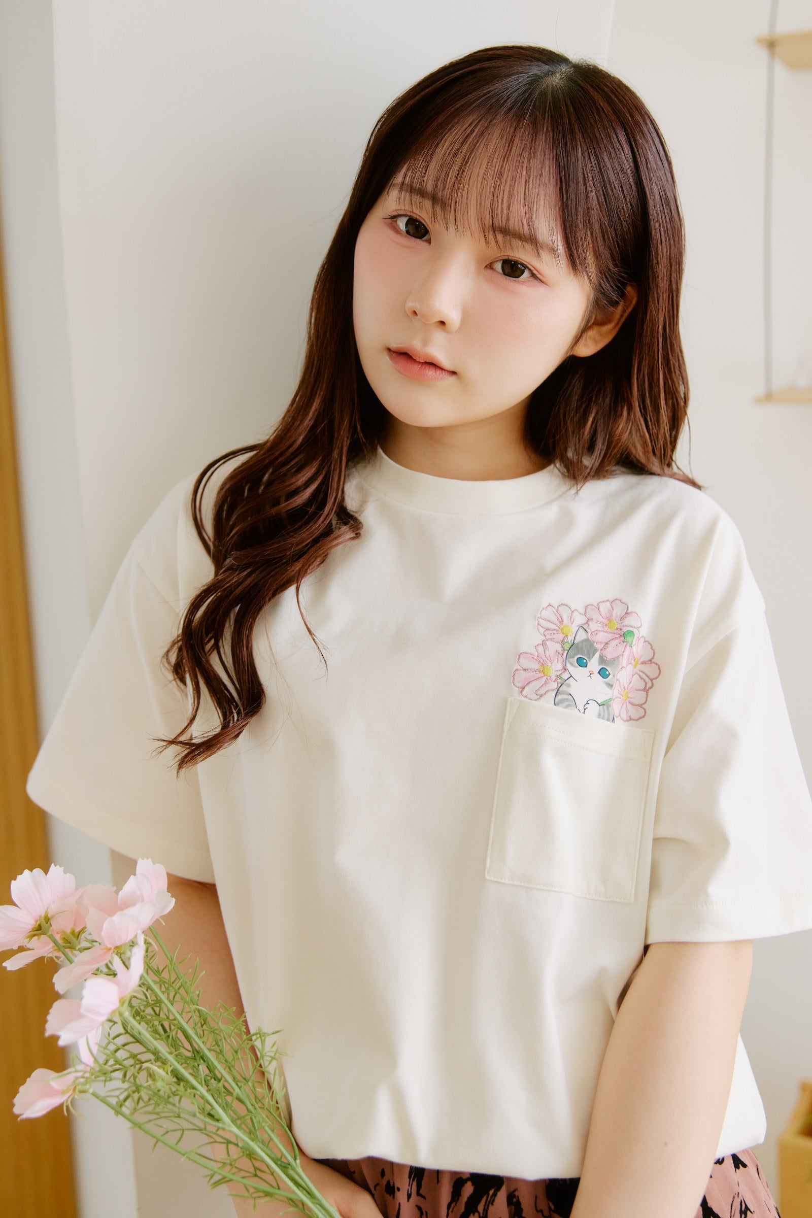mofusand×日比谷花壇 Tシャツ コスモス オフホワイト