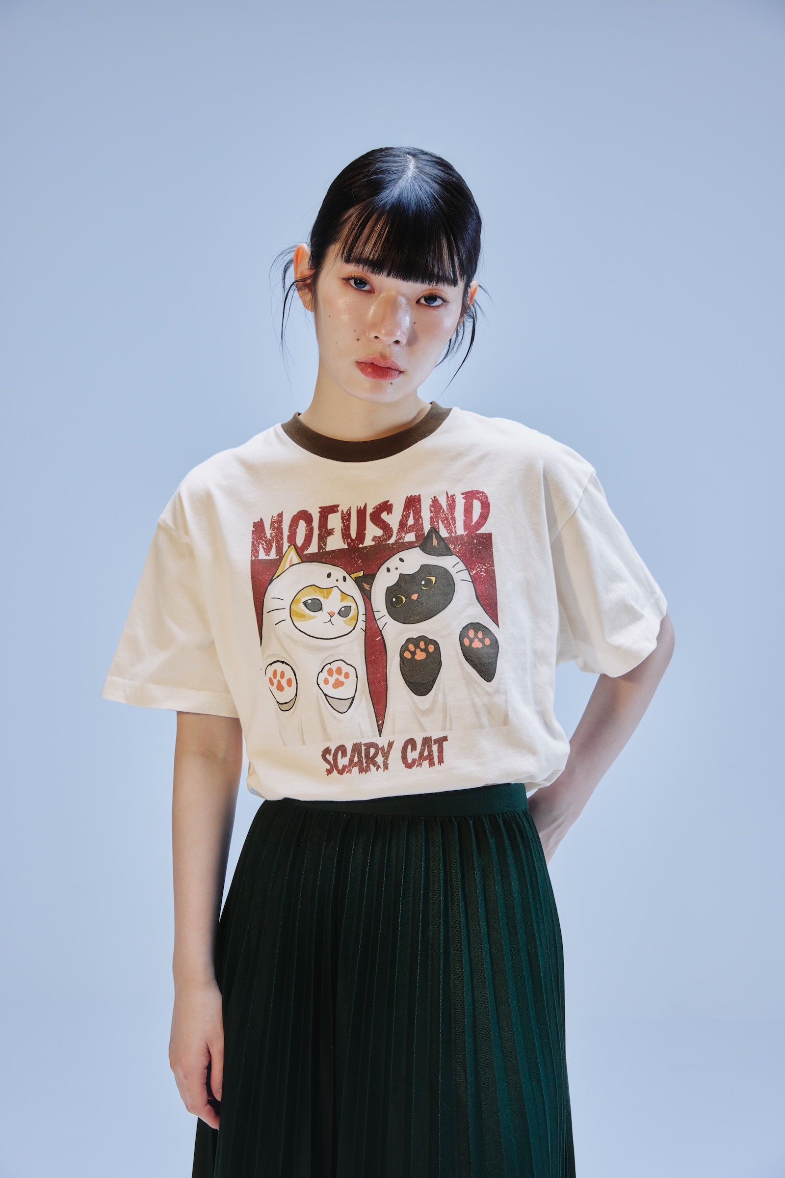 【先行販売】mofusand Tシャツ SCARY CAT ホワイト