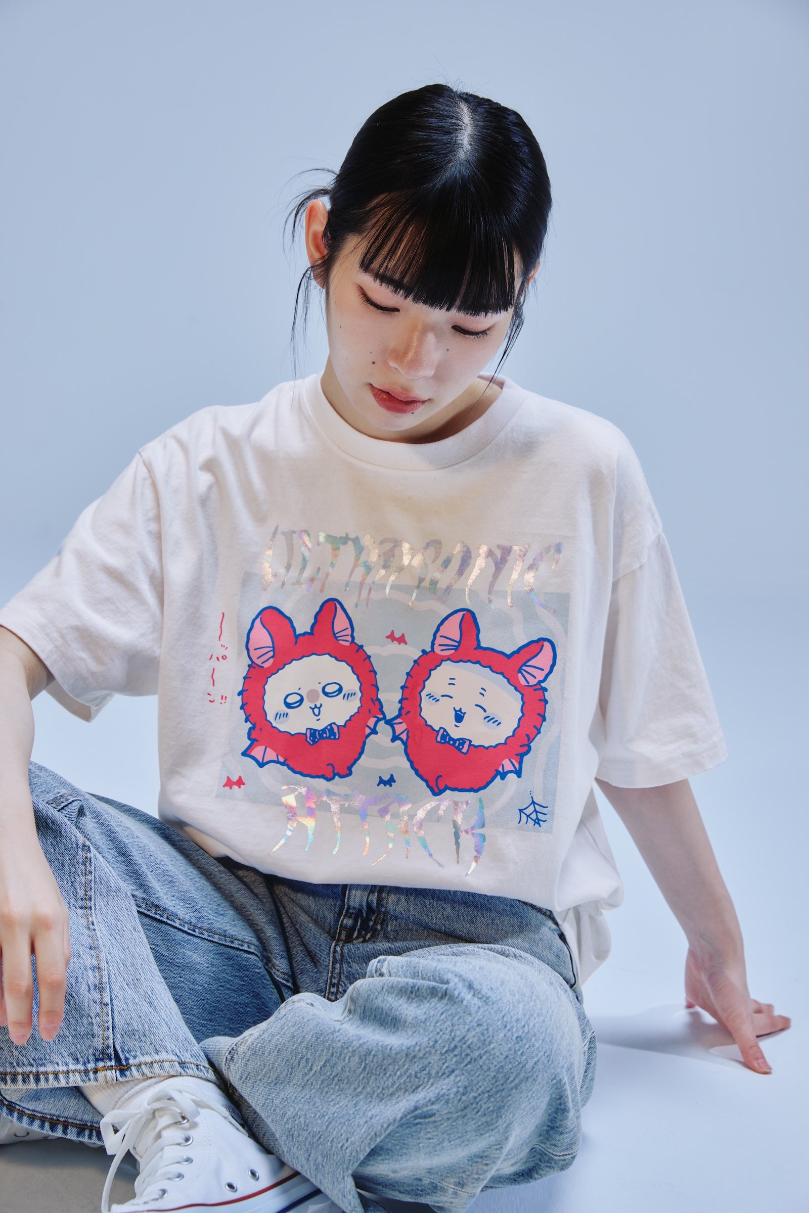【先行販売】ちいかわ 箔プリントTシャツ ULTRASONIC ATTACK ホワイト