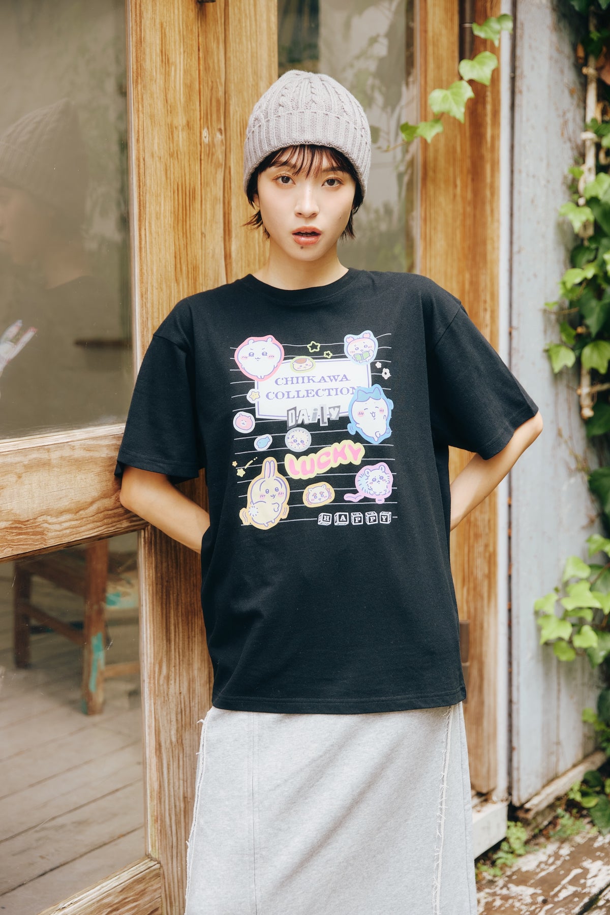ちいかわ Tシャツ カレッジノート風（みんな） ブラック