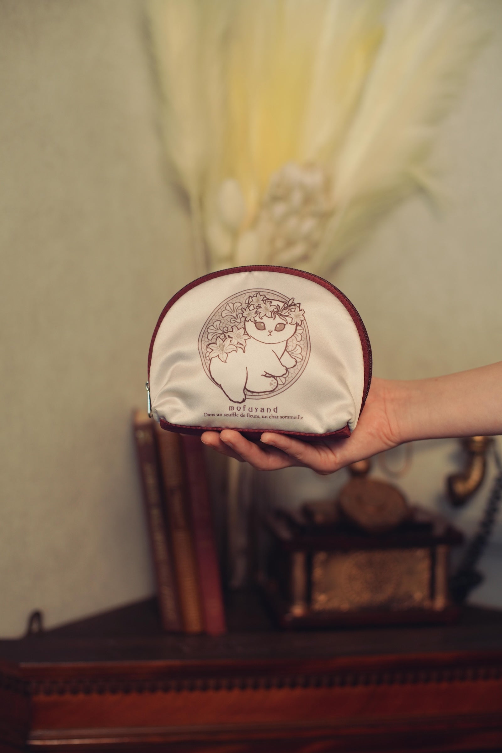 【2BUY10%OFF対象商品】mofusand   ポーチ  アールヌーヴォー風 リリー ダスティピンク