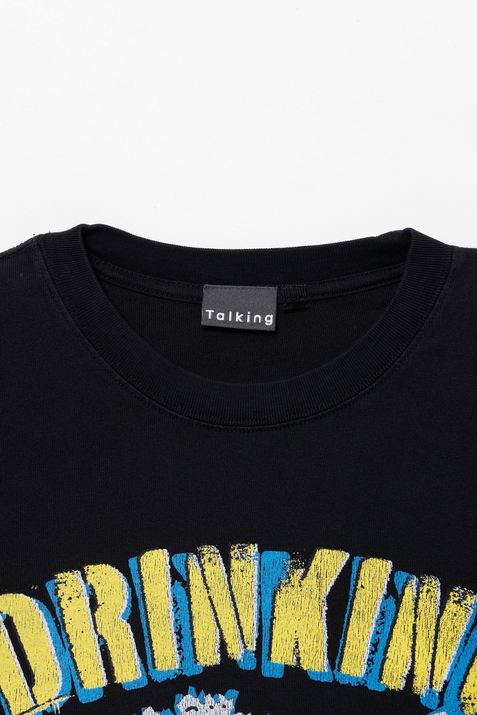 【7月中旬以降お届け】ちいかわ Tシャツ DRINKING LICENCE ブラック